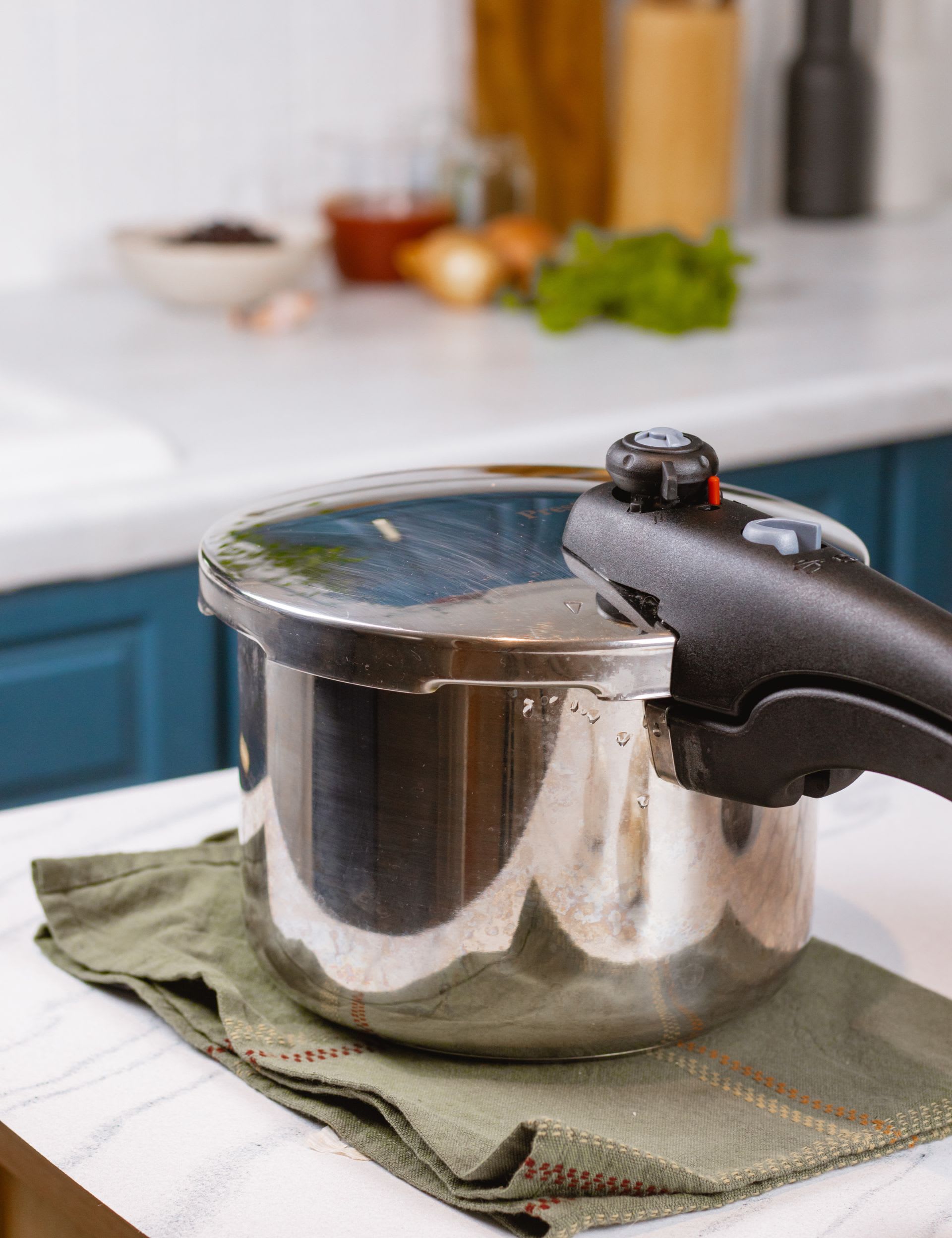 Prestige stainless steel pressure cooker 4L (British brand)
