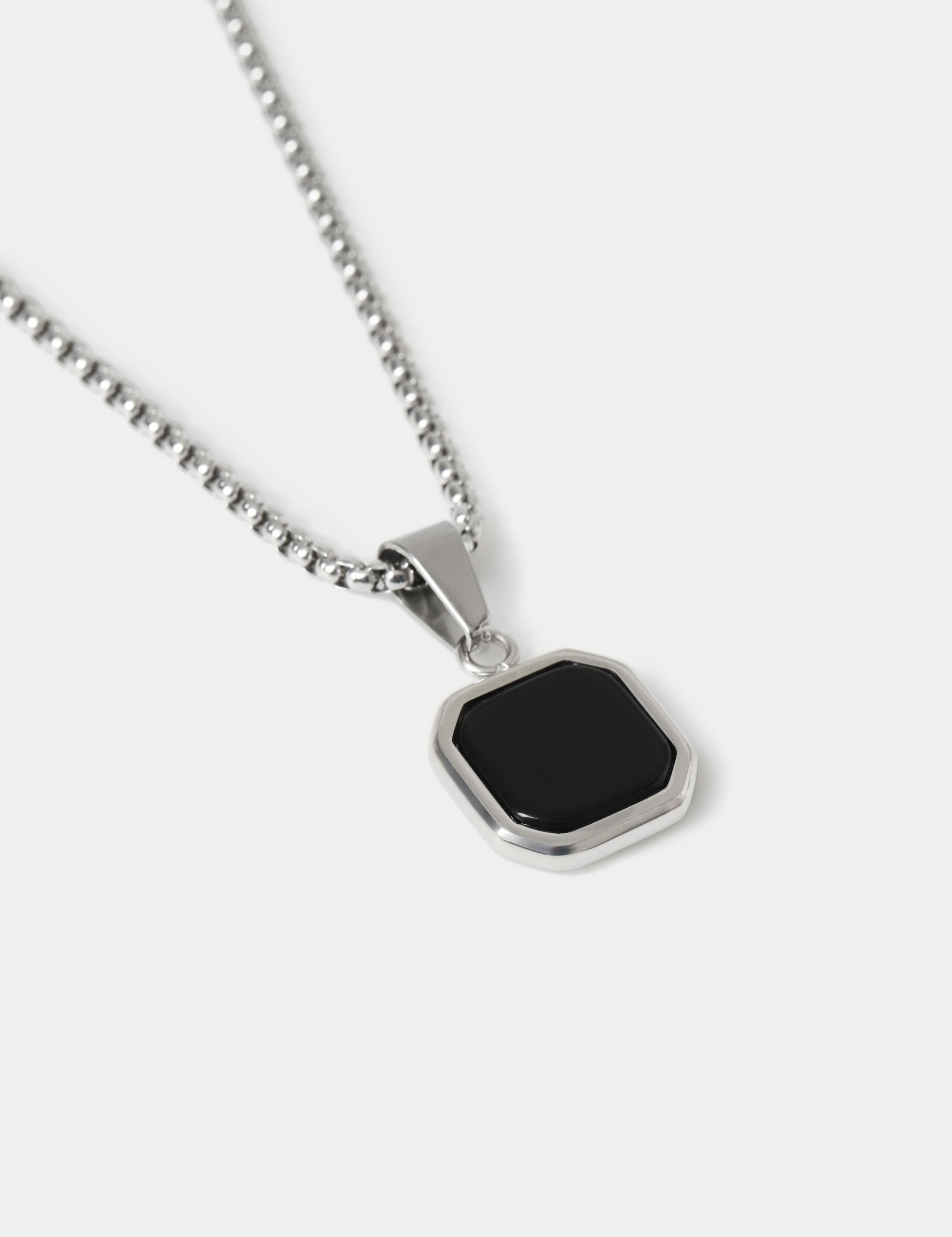 Stainless and onyx necklace, UK version