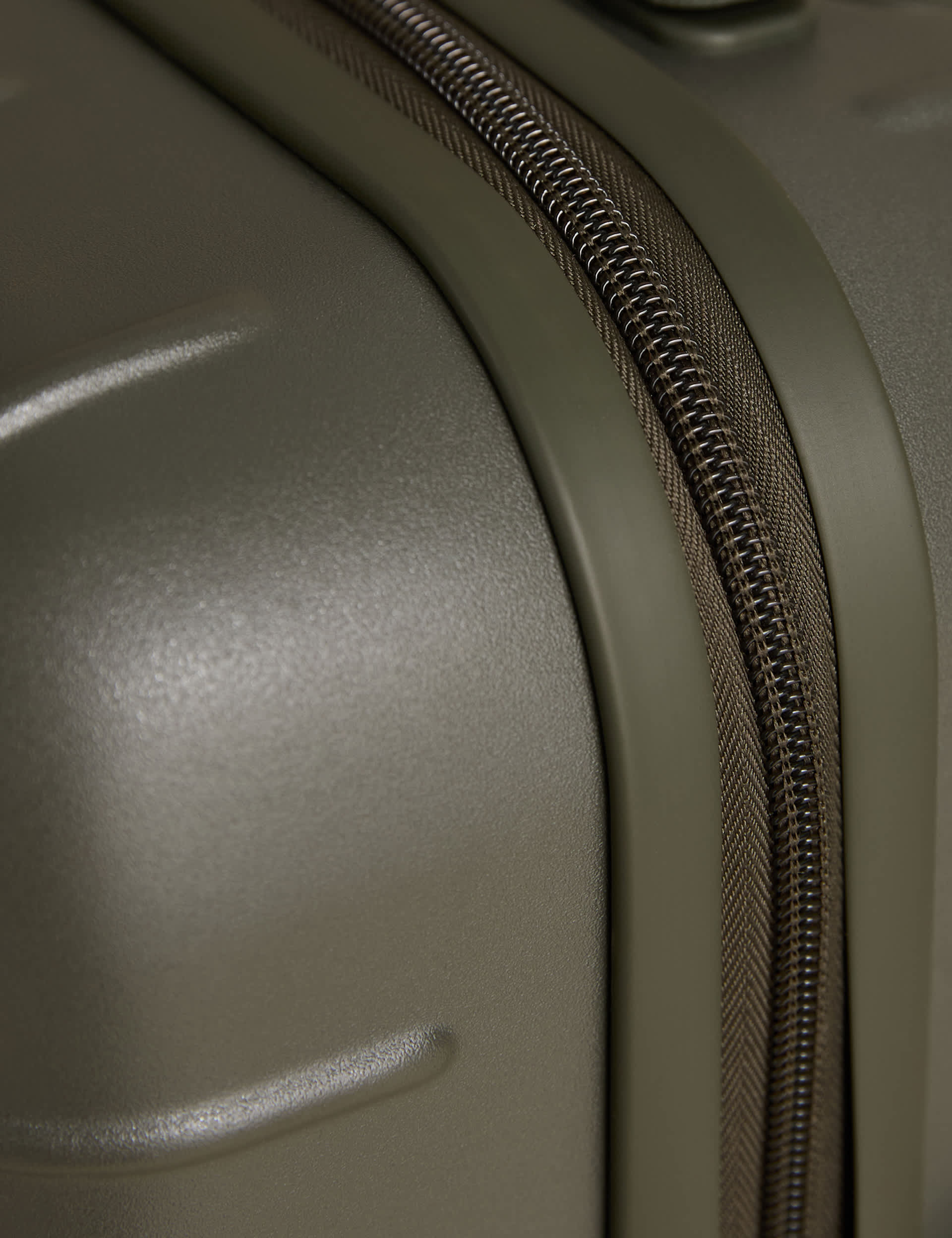 Stockholm 4 wheel hard shell cabin suitcase, UK version