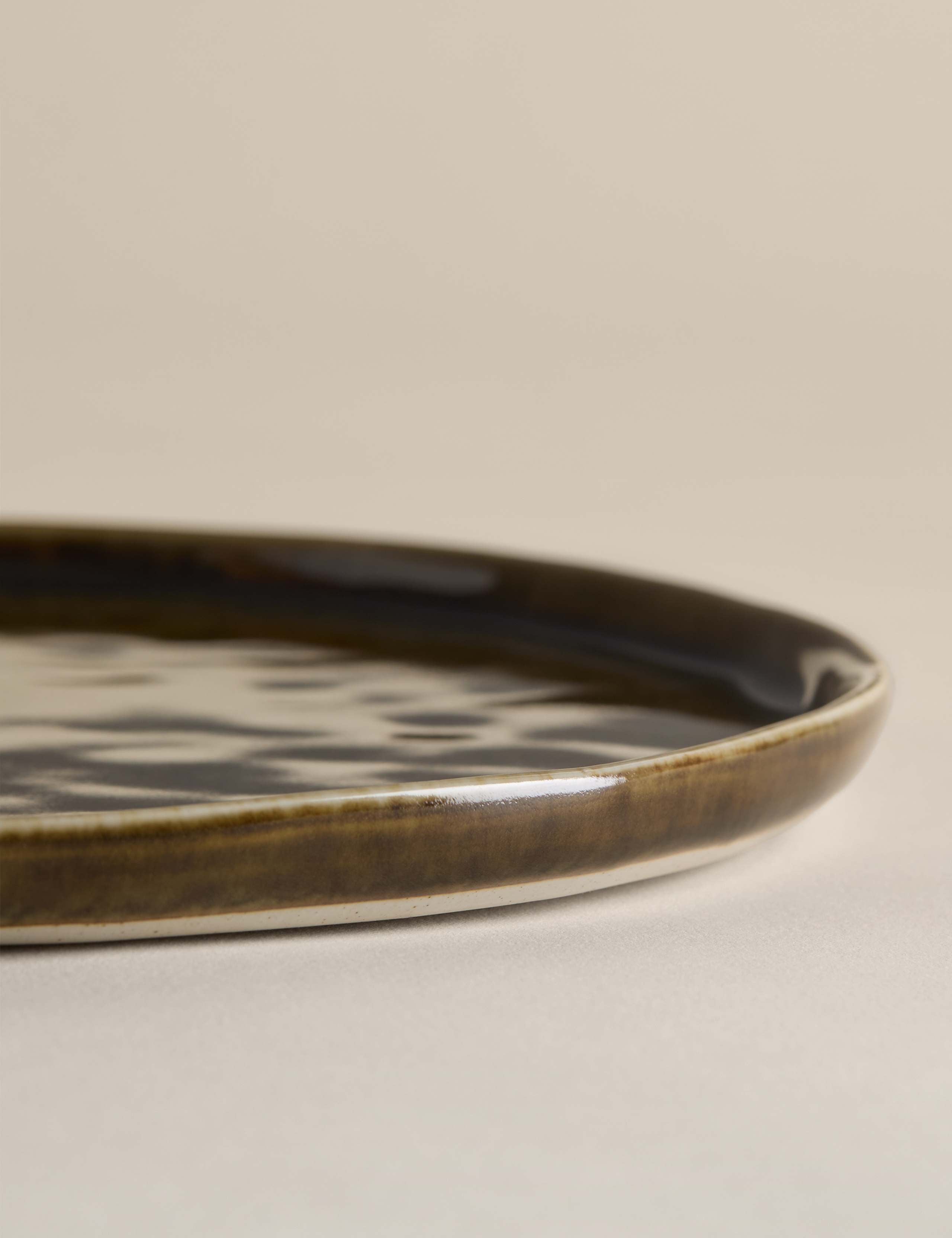 Dinner plate reactive glaze stoneware 27cm, UK version