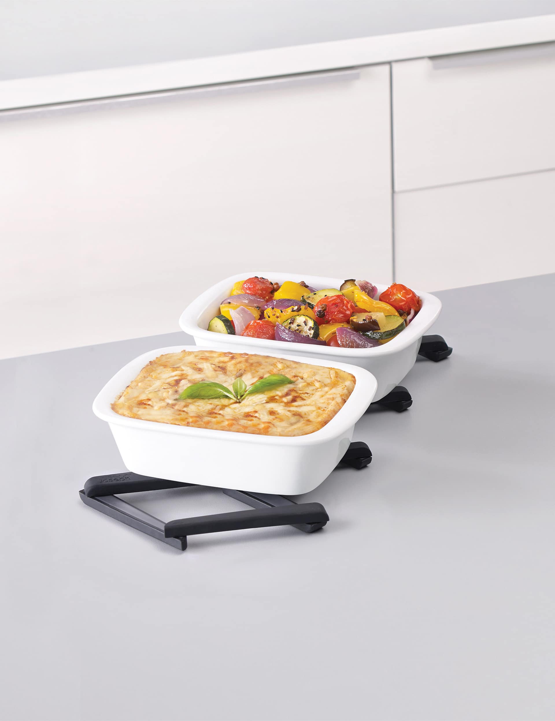 Joseph Joseph stretch silicone pot stand, UK version