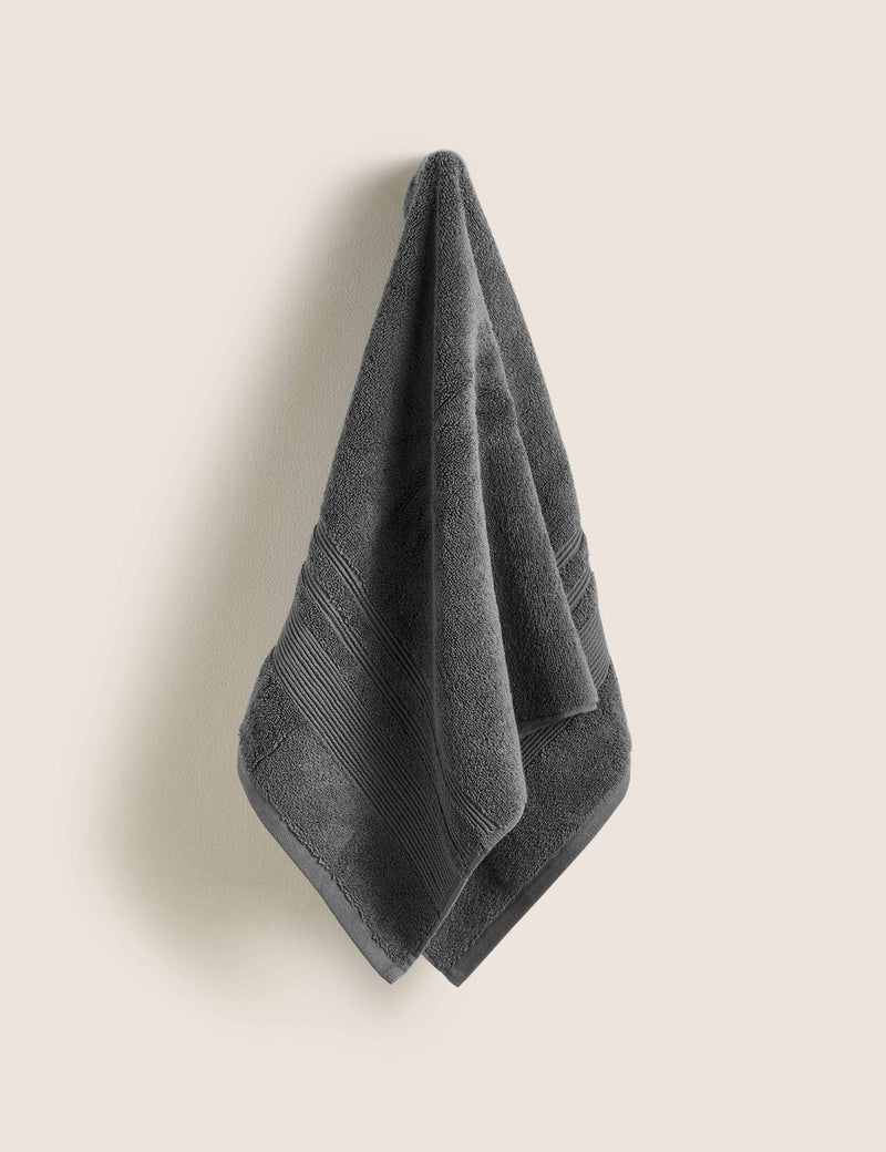 Super plush pure cotton bath towel (British brand)
