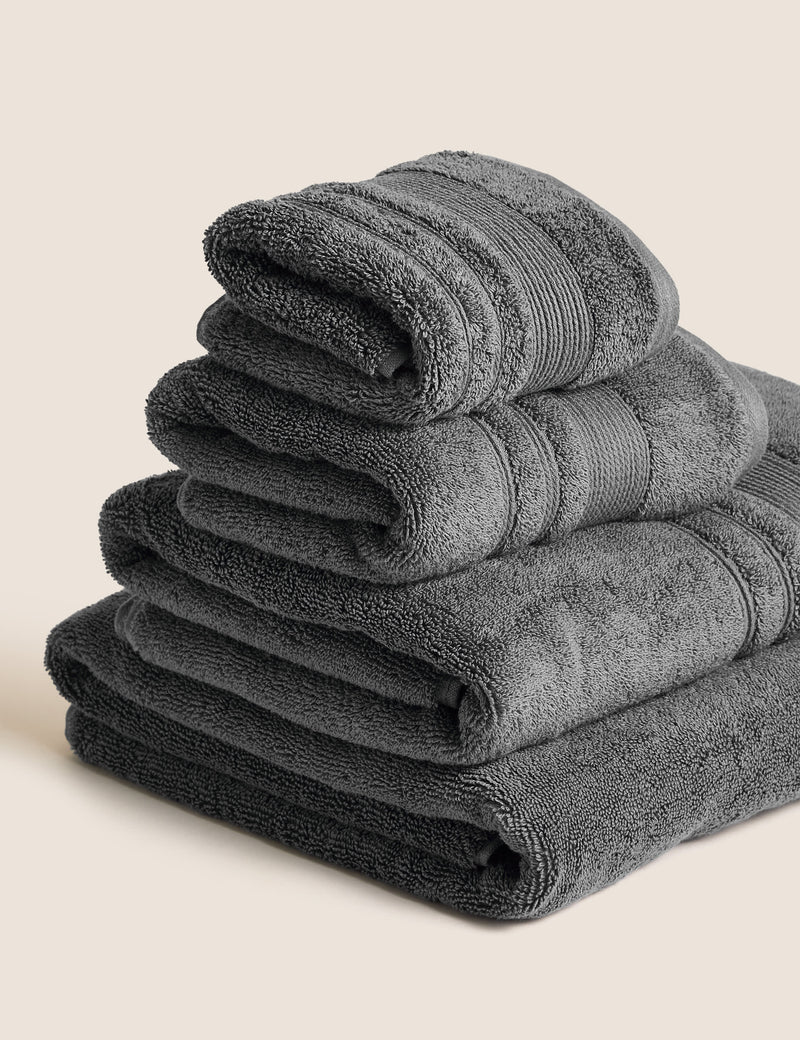 Super plush pure cotton bath towel (British brand)