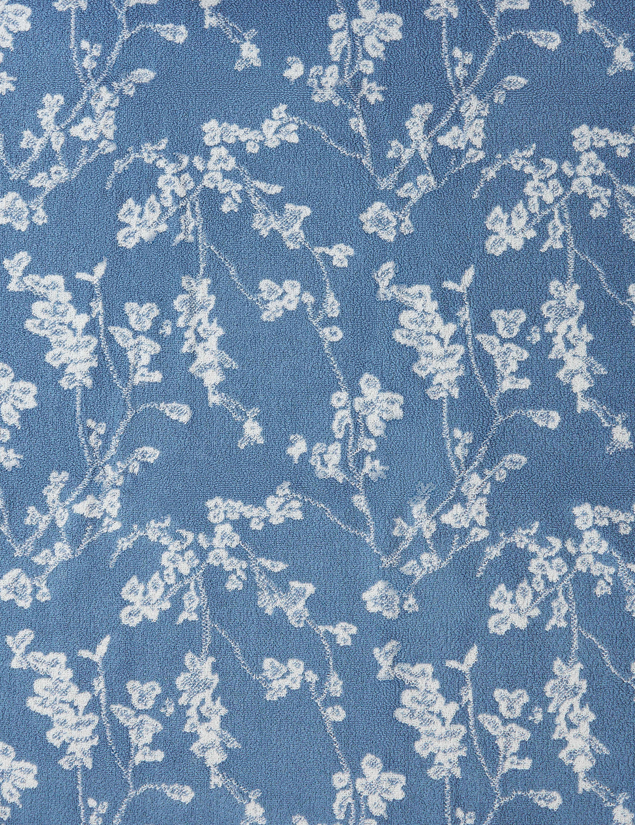 Floral jacquard pure cotton bath towel (British brand)