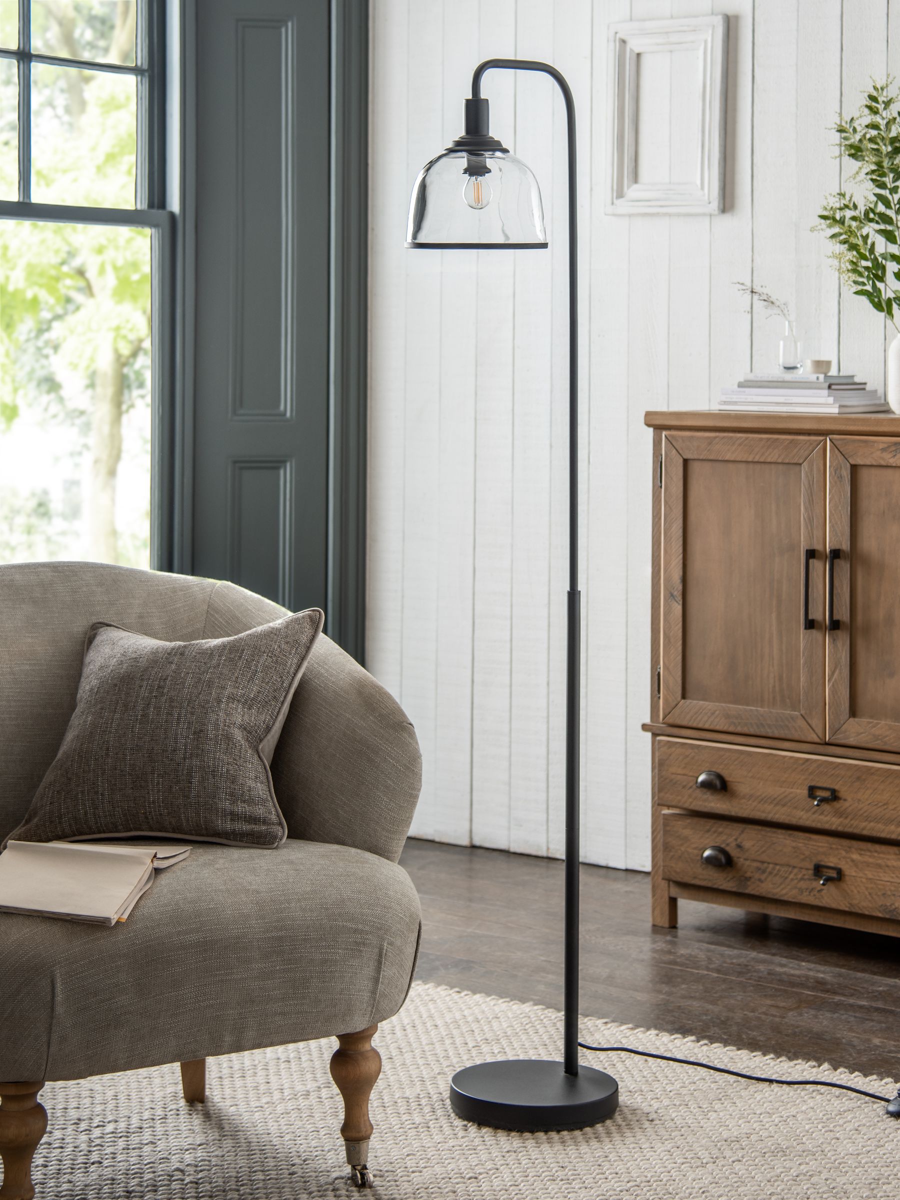 Black Gloucester floor lamp with glass shade 154cm, UK version