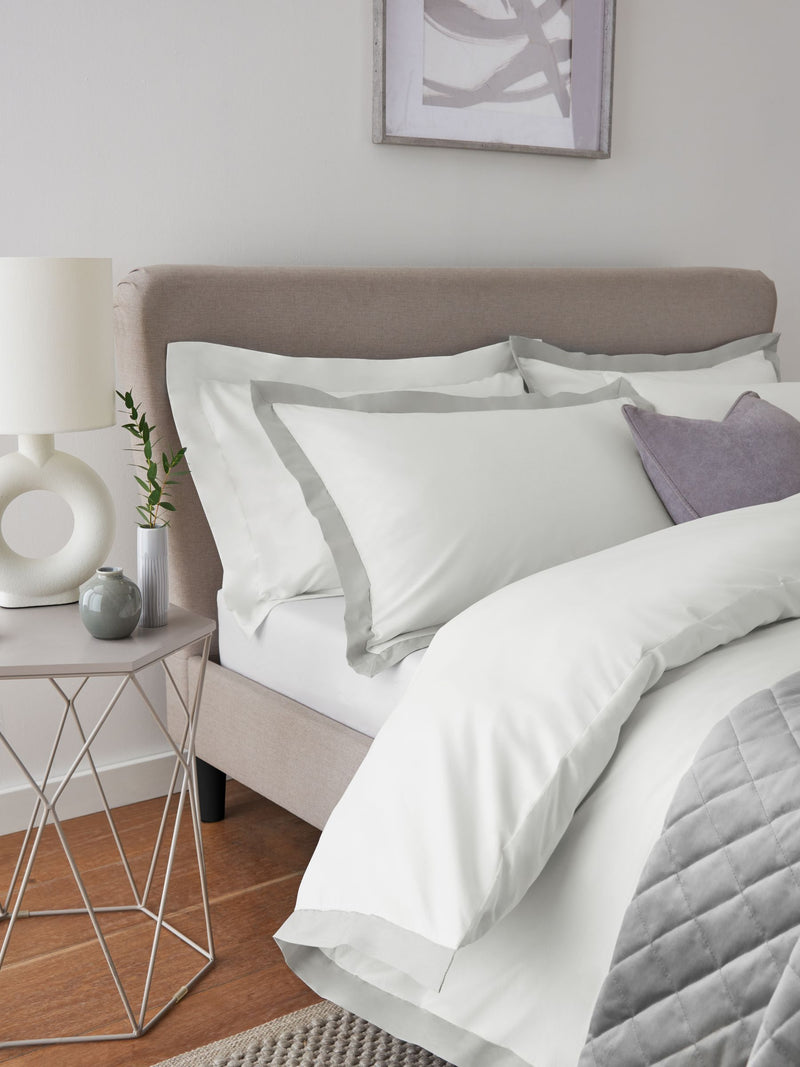 White/Silver Cotton Rich Oxford Duvet Cover and Pillowcase Set
