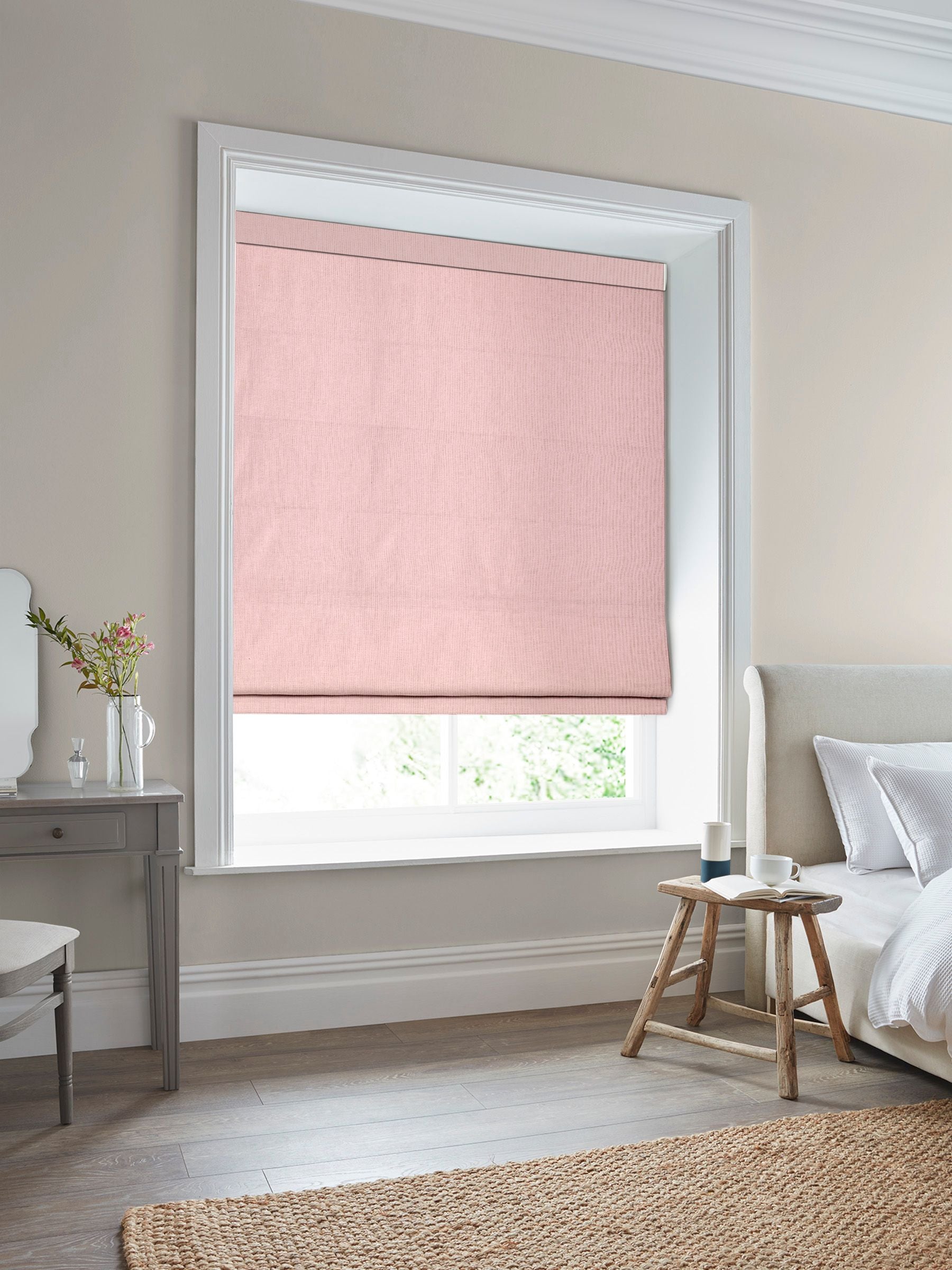 ستارة رول شرائحية بلون وردي خوخي من Laura Ashley بتصميم Easton، مستوردة من المملكة المتحدة