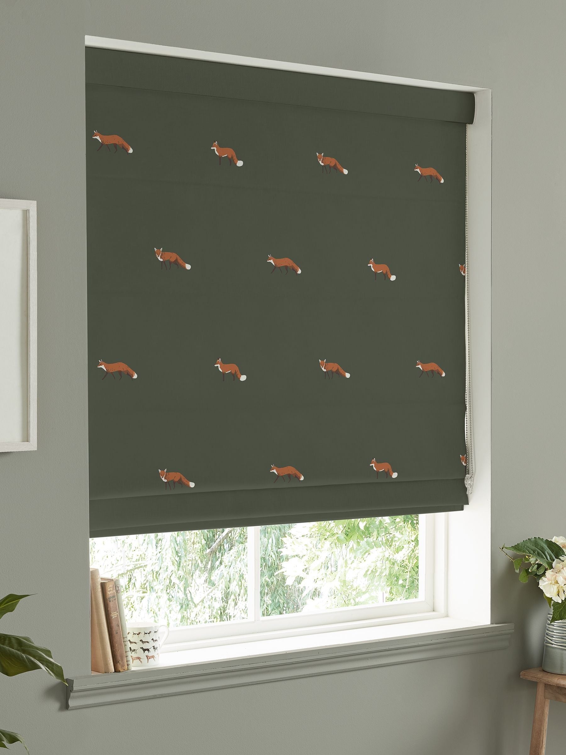 Sophie Allport green foxes roman blind 100% cotton, imported from the UK