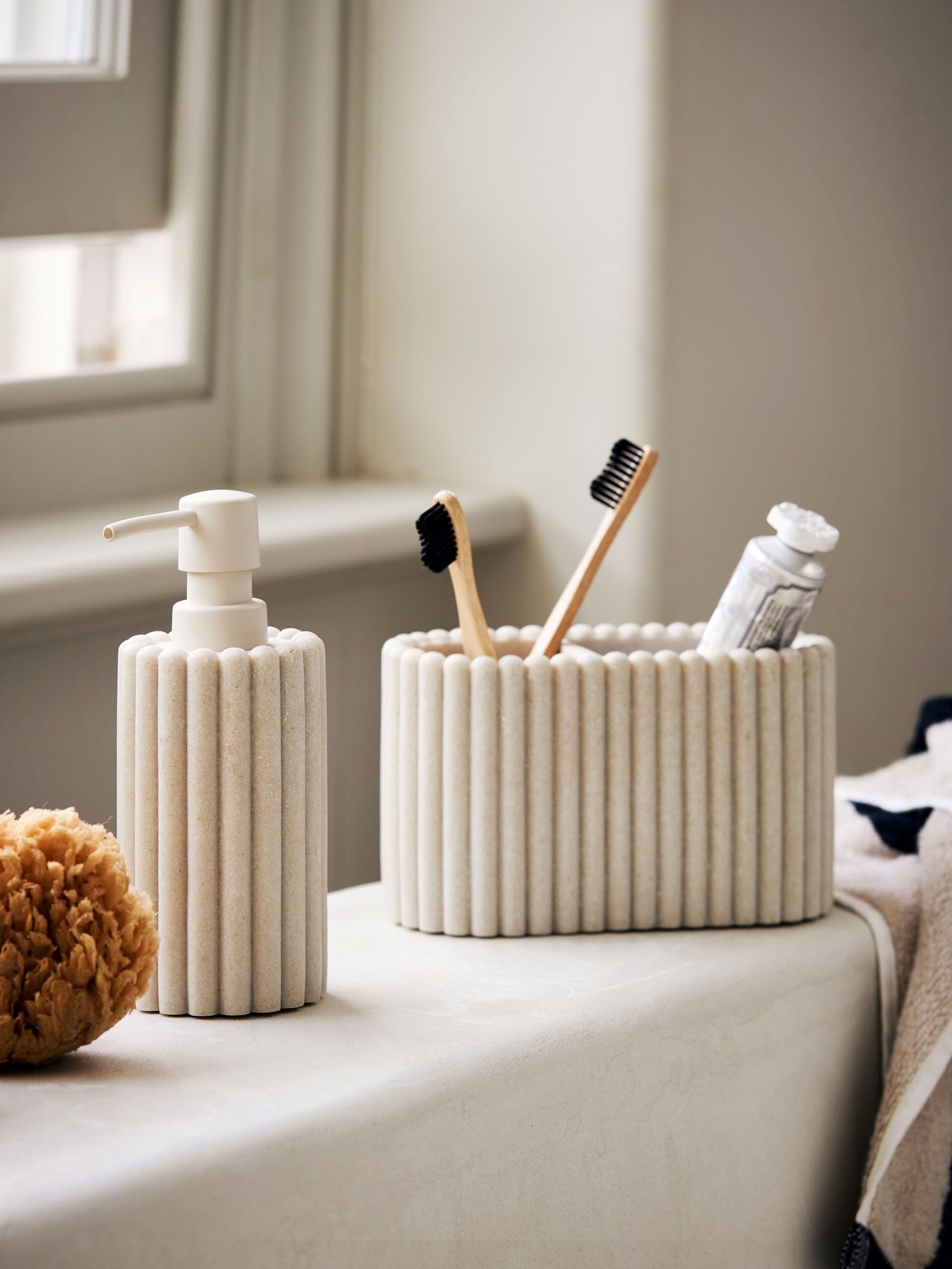 Natural rib soap dispenser, imported from the UK