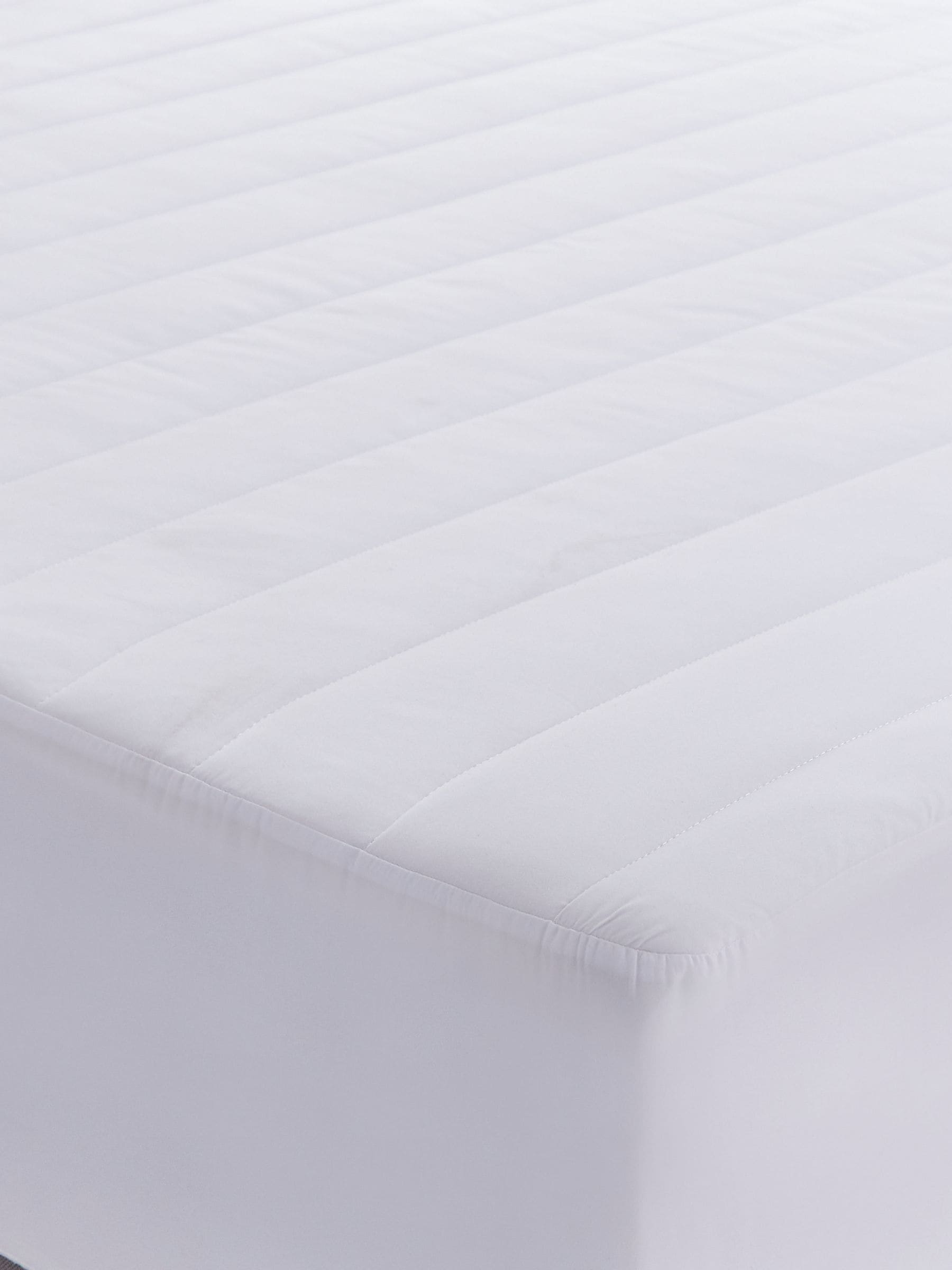 Silentnight Anti Allergy Mattress Protector (British brand)
