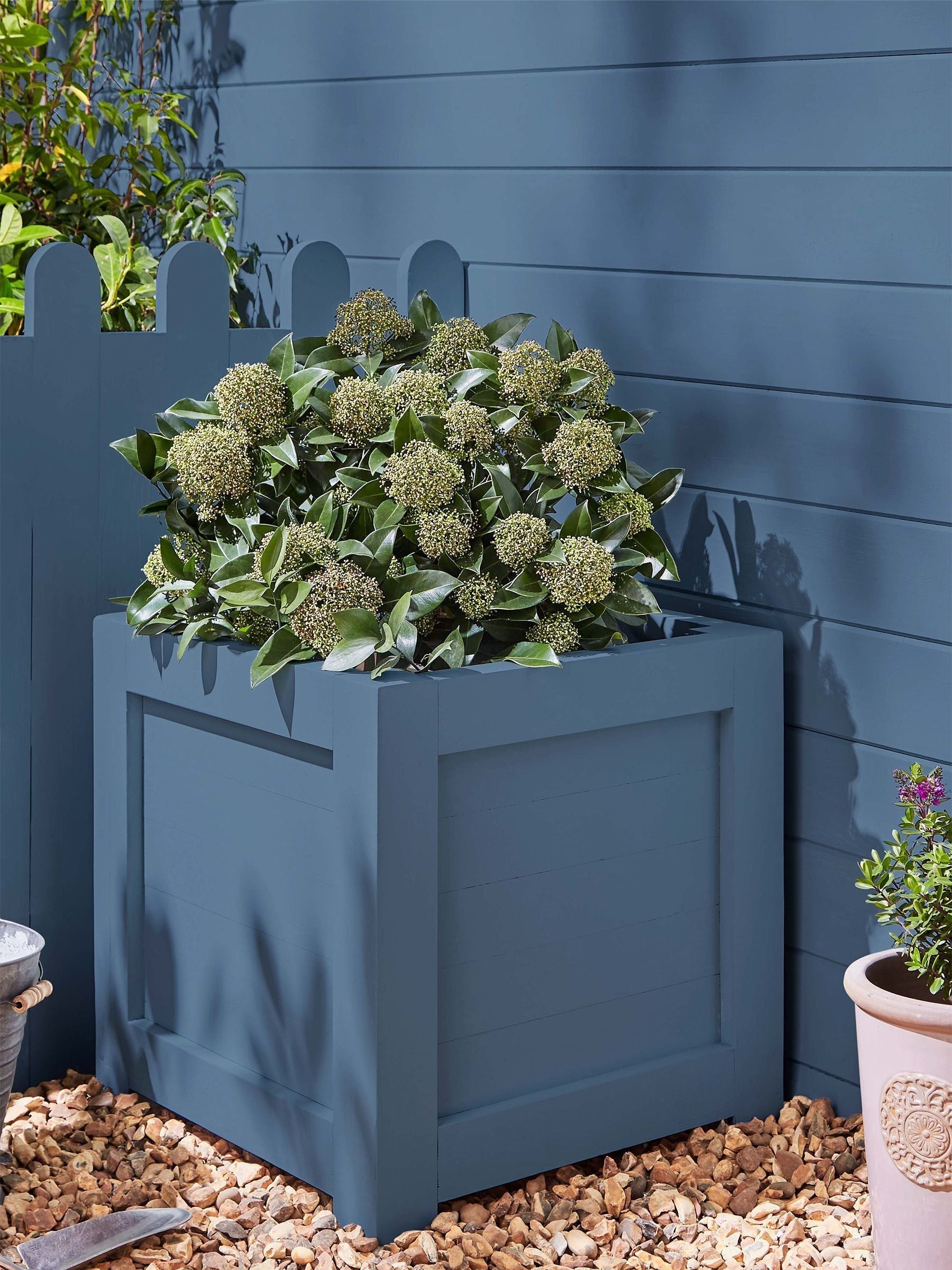 Laura Ashley Dark Seaspray garden paint 750ml - British product