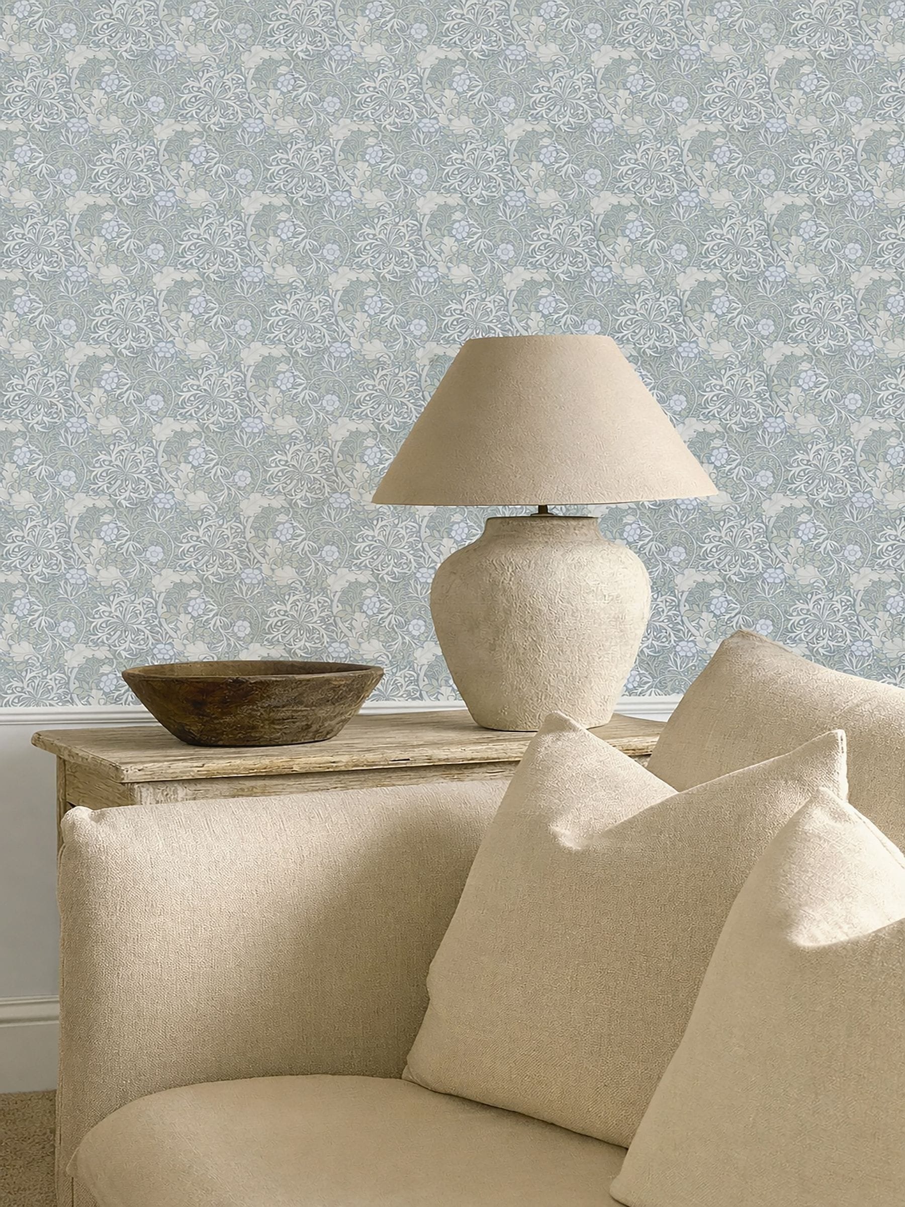 Morris & Co. Silver Seaweed wallpaper 10.05M, imported from the UK