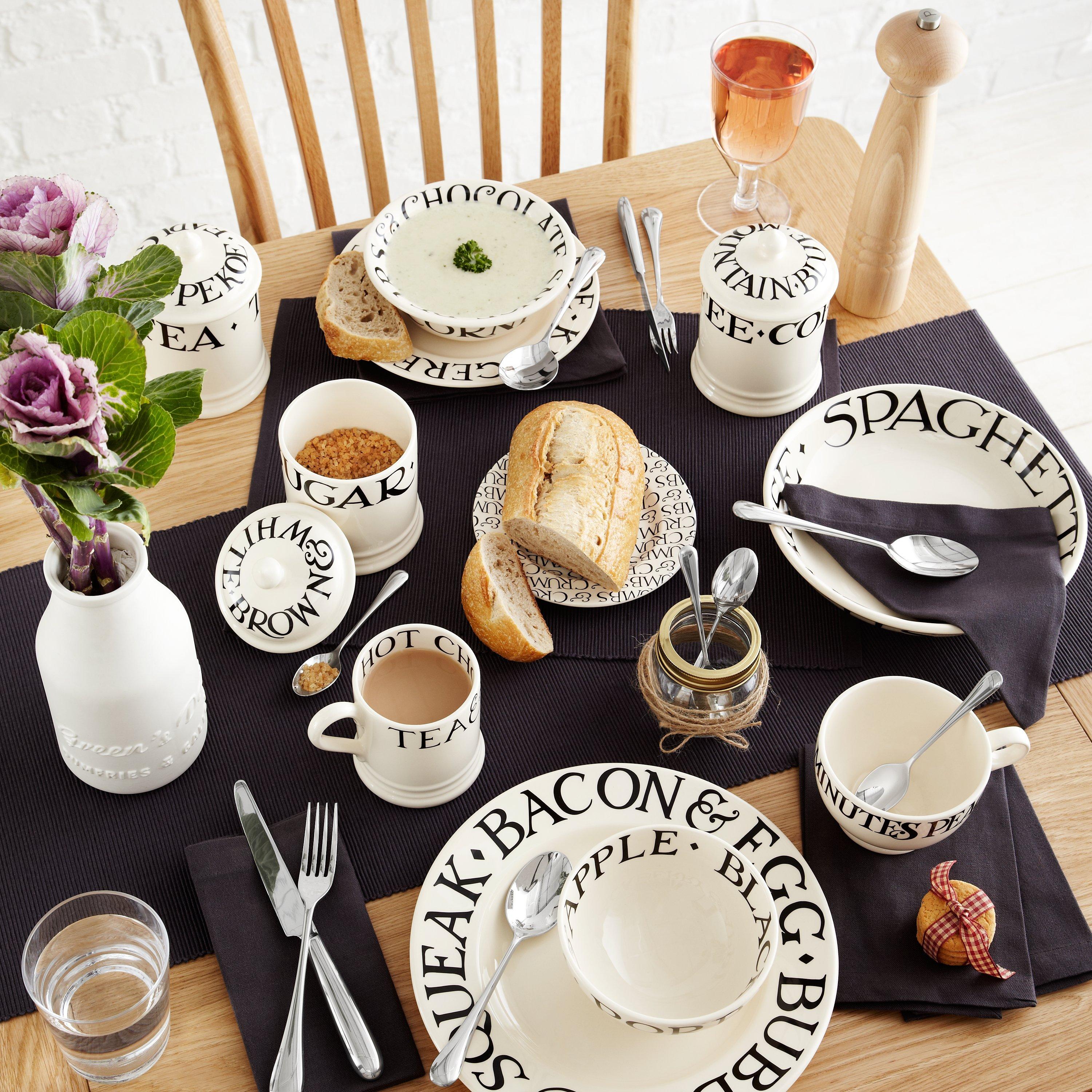 Emma Bridgewater Black Toast dinner plate 26cm - British product
