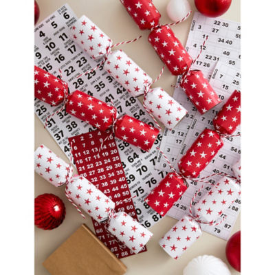 Christmas Bingo Crackers set of six with bingo game (British brand)