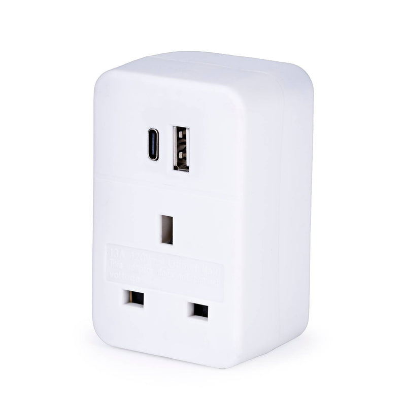Intercontinental travel adaptor with USB-A and USB-C ports - British product