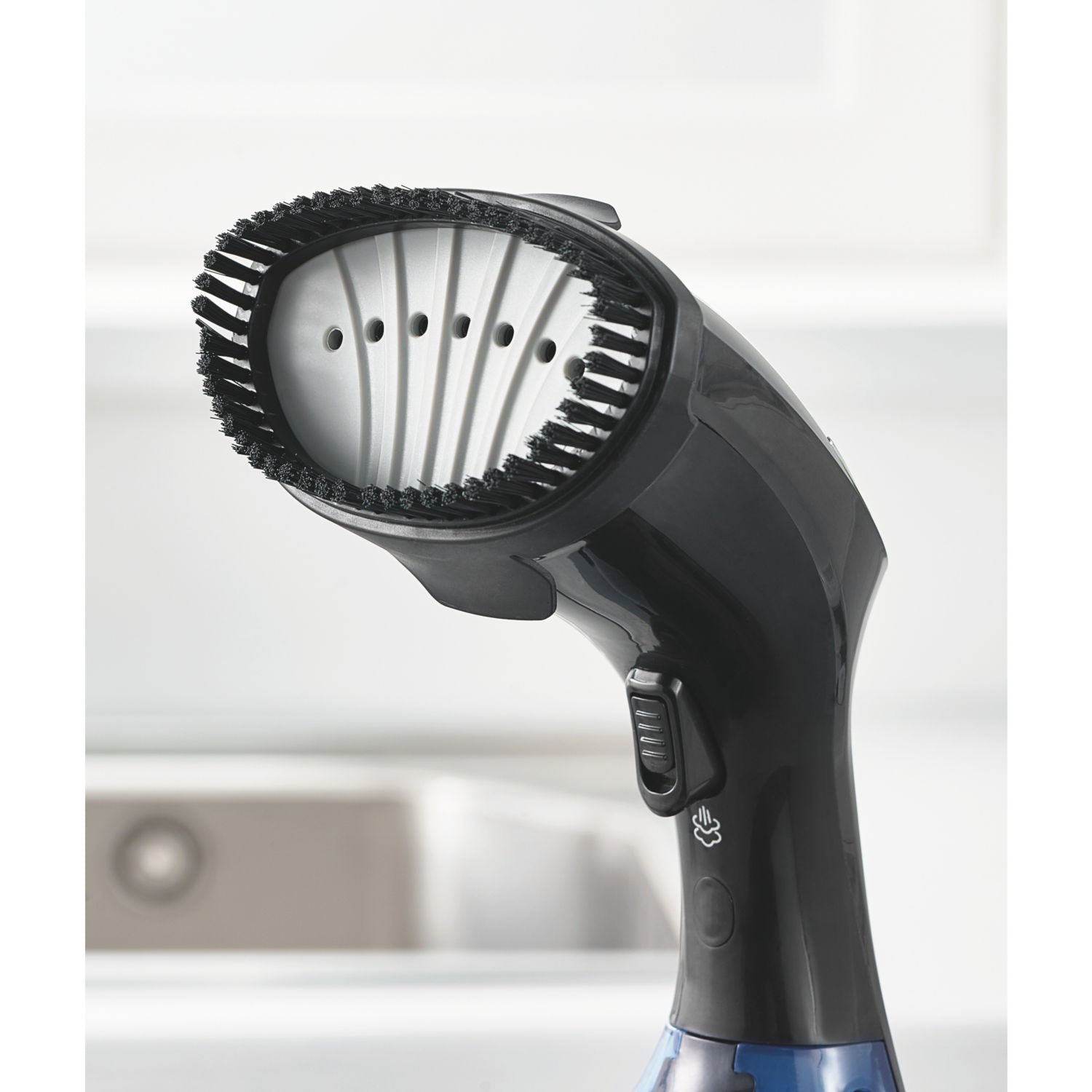 George Home blue garment steamer with 250ml tank and garment brush, UK version