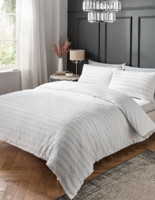 George Home White Tufted Cotton Duvet Set Super King, UK version