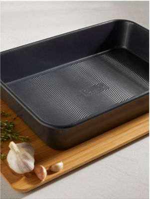 Heavy Gauge Carbon Steel Roaster with Non-Stick Coating, 39cm, Dishwasher Safe
