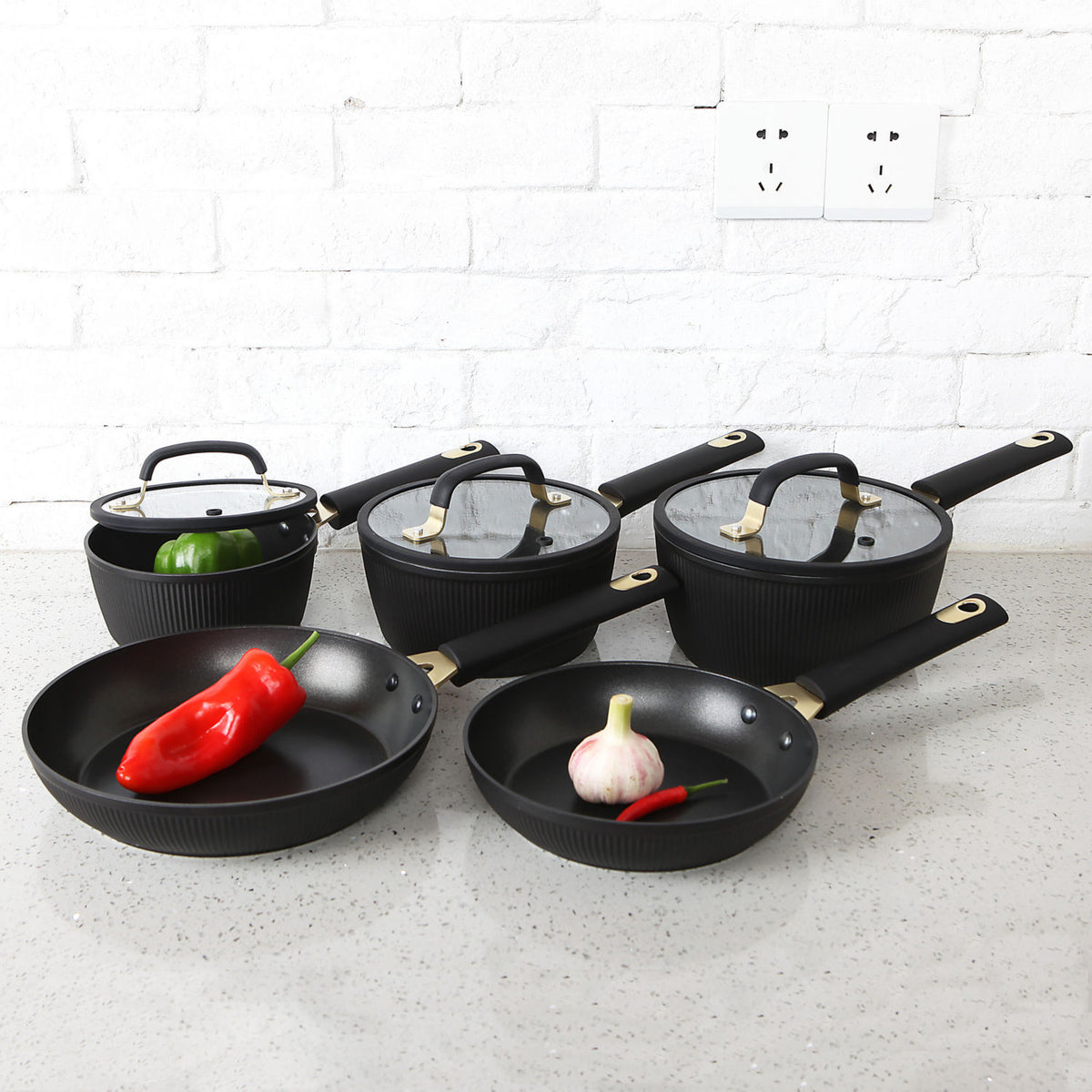 George Home Black Barbican 5-piece pan set, UK version