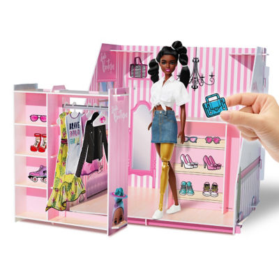 Barbie Make Your Own Pop Up Boutique craft set with stickers (British brand)