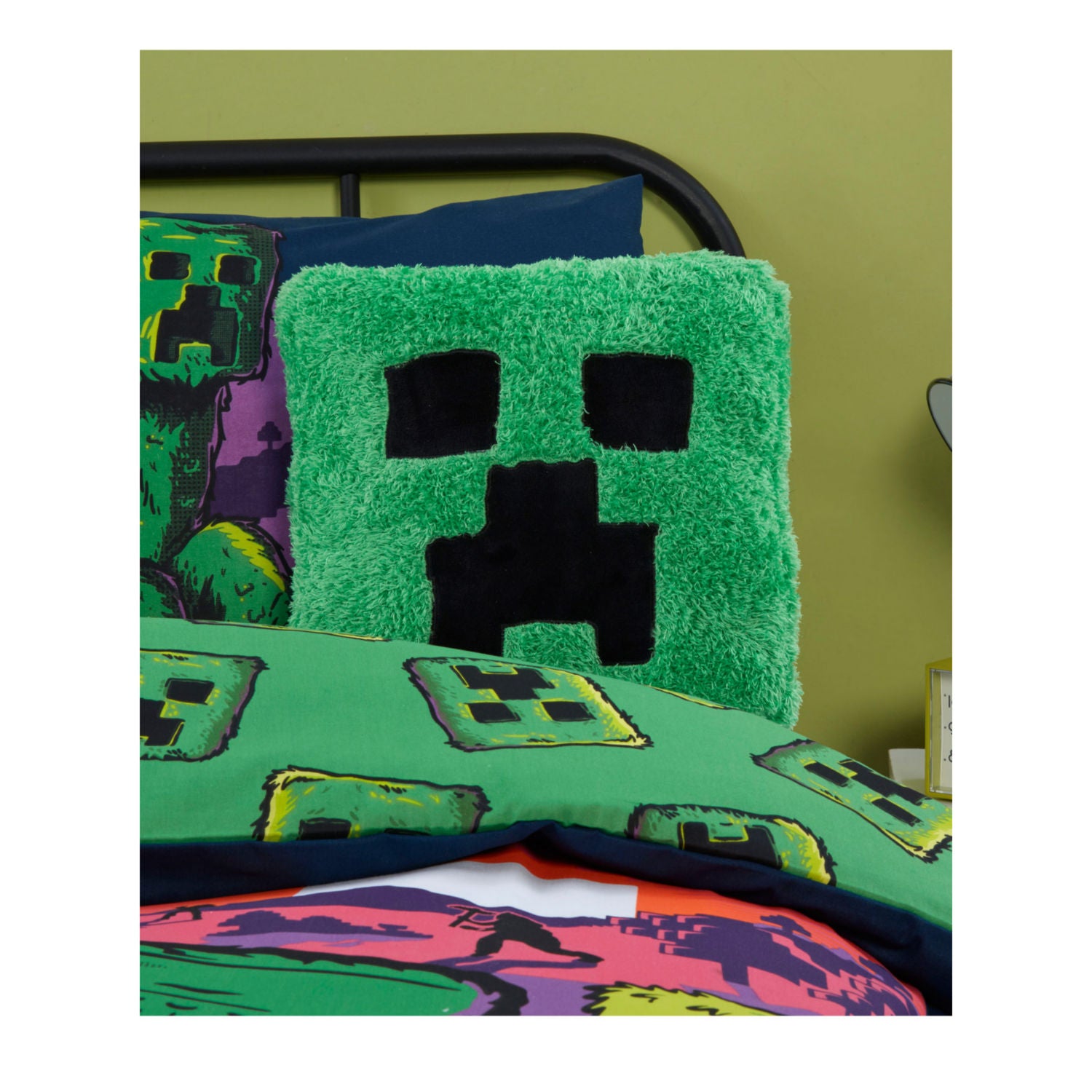 Minecraft Creeper cushion 35cm, UK version