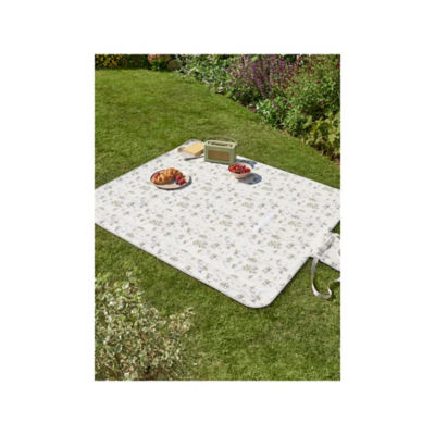 Disney Winnie the Pooh picnic blanket 148x130cm, UK version
