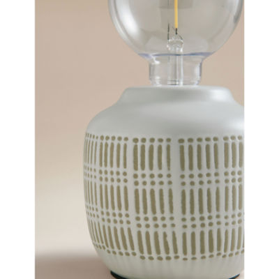 George Home cream battery light 12x12x23cm, imported from the UK