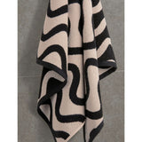 George Home Cream & Black Sculptured Wiggle Bath Sheet 100 x 150cm, UK version