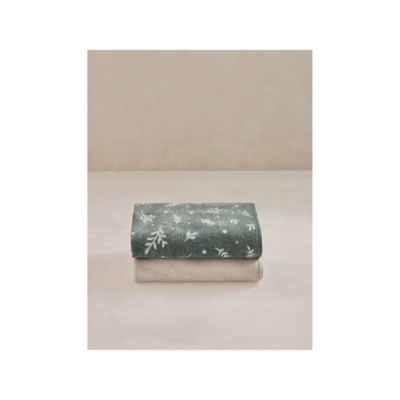 Stacey Solomon guest towel with stag and mistletoe pattern - British product