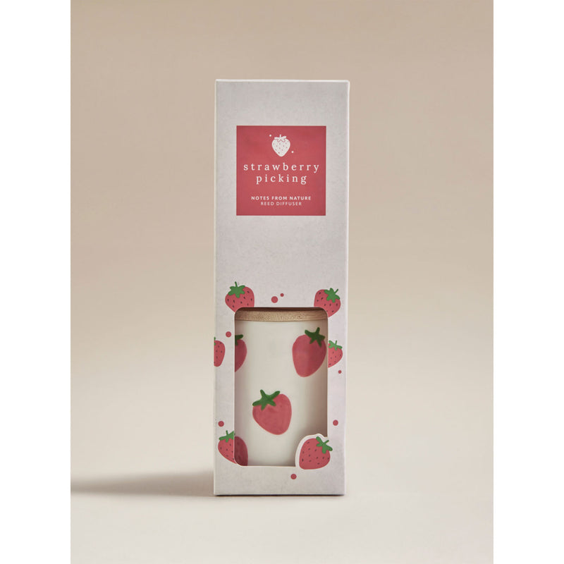 Strawberry embossed diffuser 100ml, imported from the UK