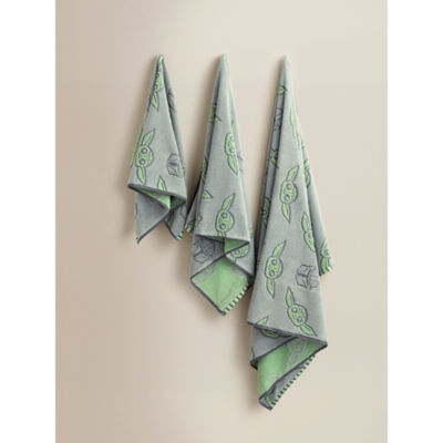 Disney Grogu hand towel (British brand)