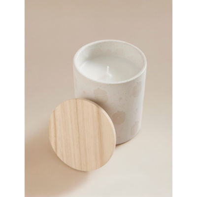 Wax Resist Acorn Candle with 45-hour burn time, imported from the UK
