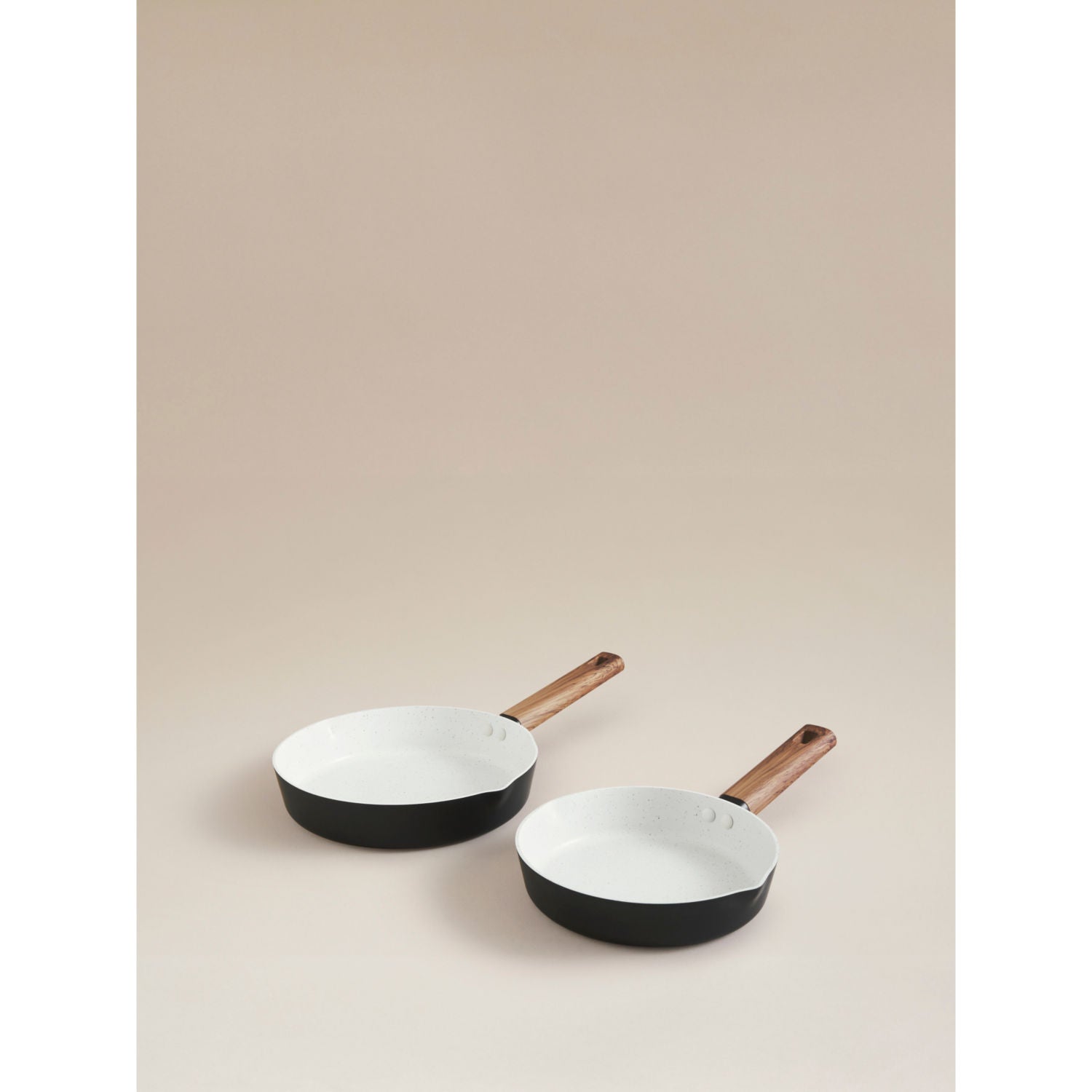 Simplicity 2 piece frying pan set black - British product