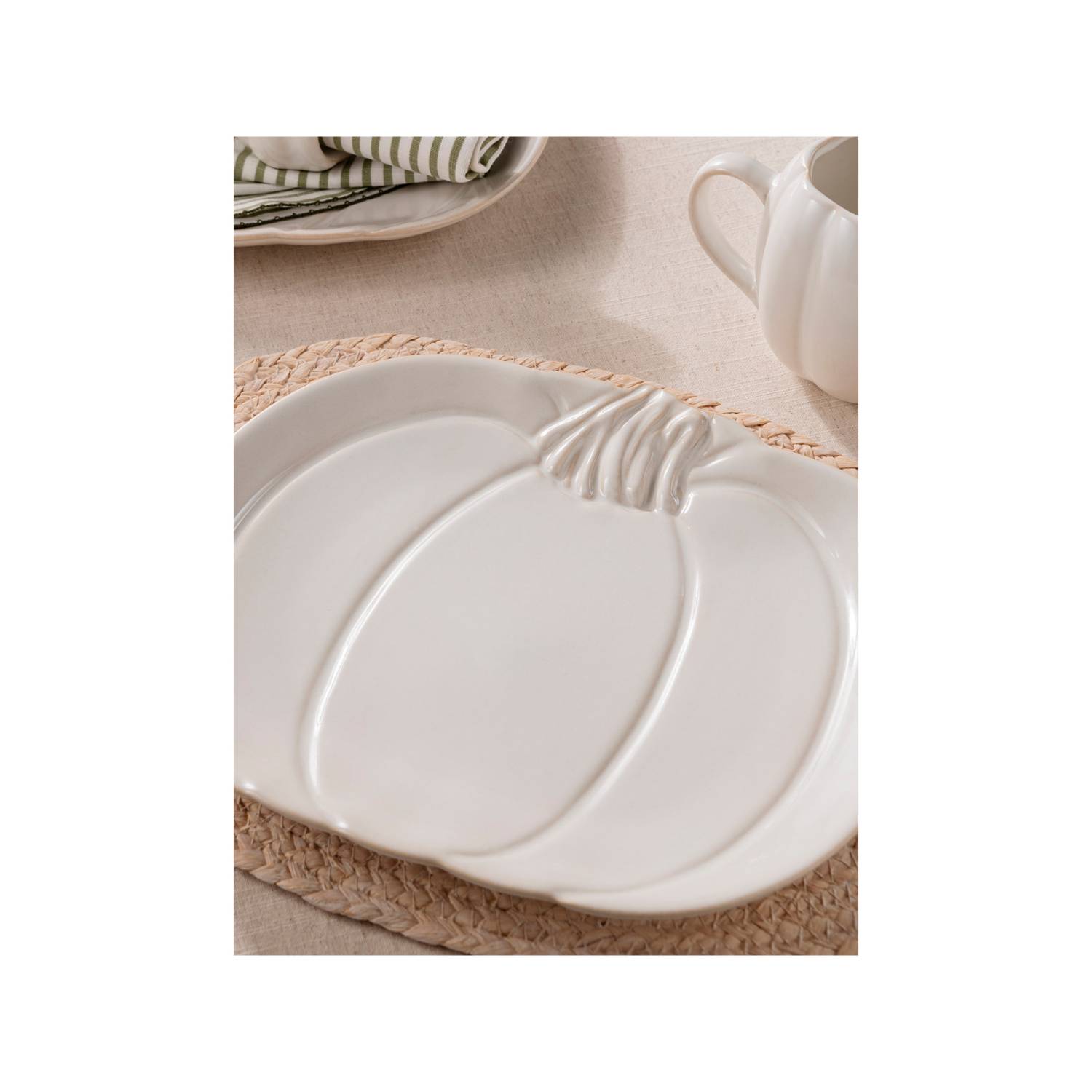 Stacey Solomon cream pumpkin-shaped plate, UK version