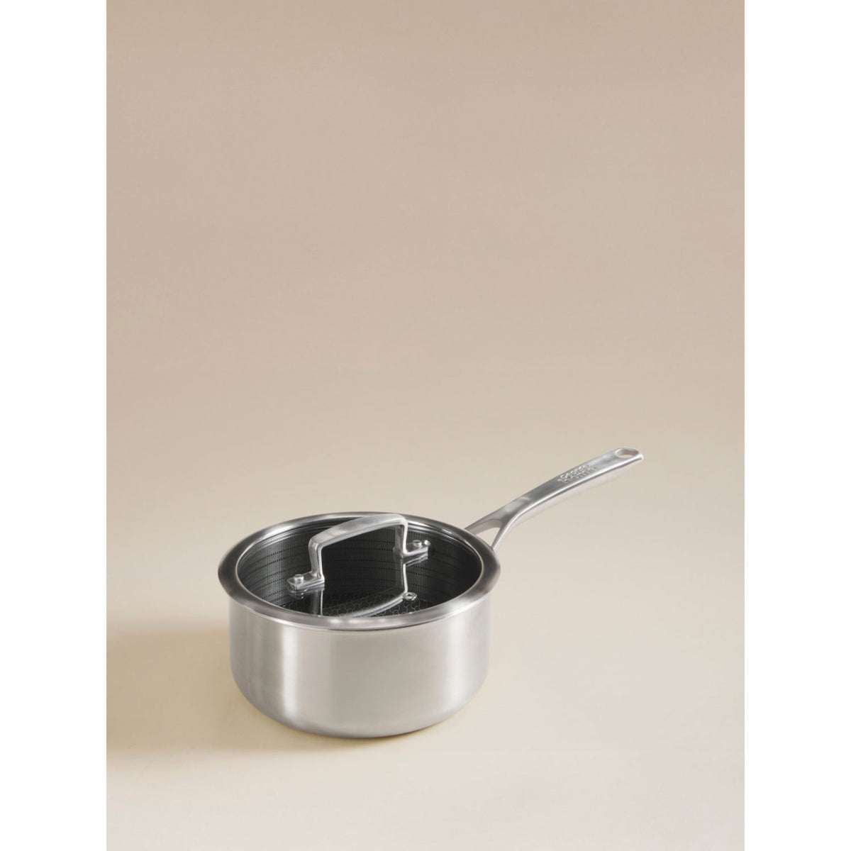 Hybrid stainless steel saucepan 18cm (British brand)