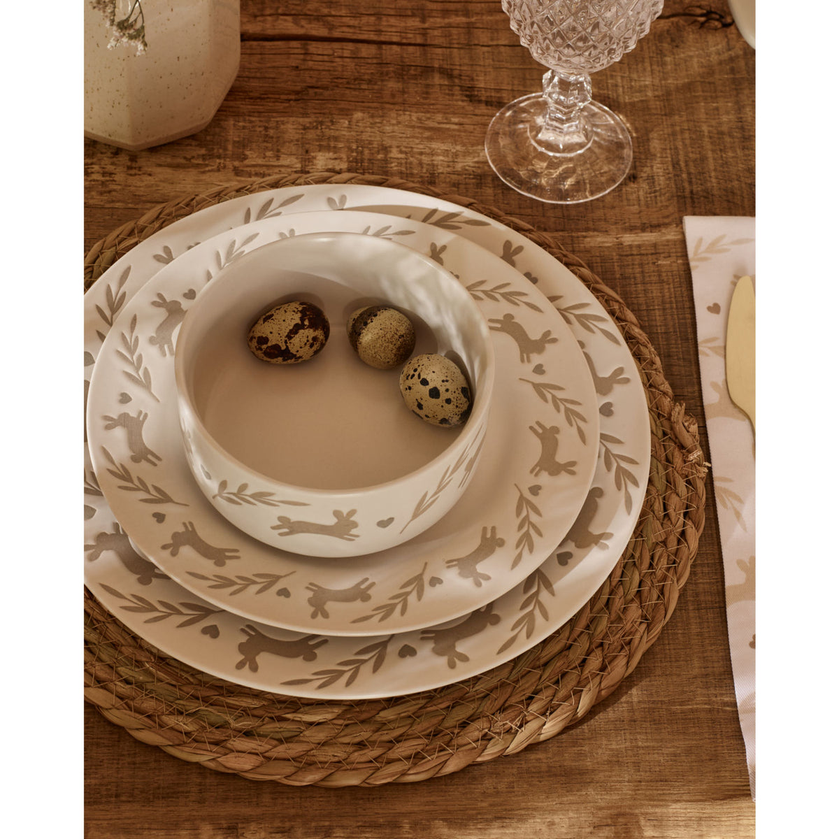 White Bunny dinner set 12 piece stoneware, UK version