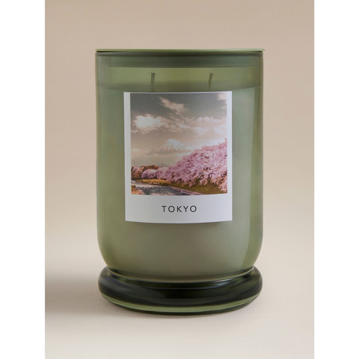 Apple and Pear Tokyo large scented candle with 75-hour burn time (British brand)