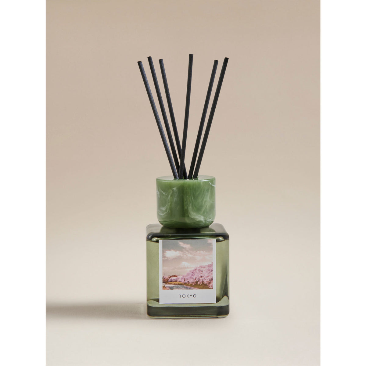 Apple & Pear Tokyo reed diffuser 10x6x19cm, imported from the UK