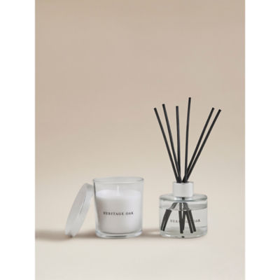 Signature Scents Heritage Oak Gift Set with candle and diffuser, imported from the UK