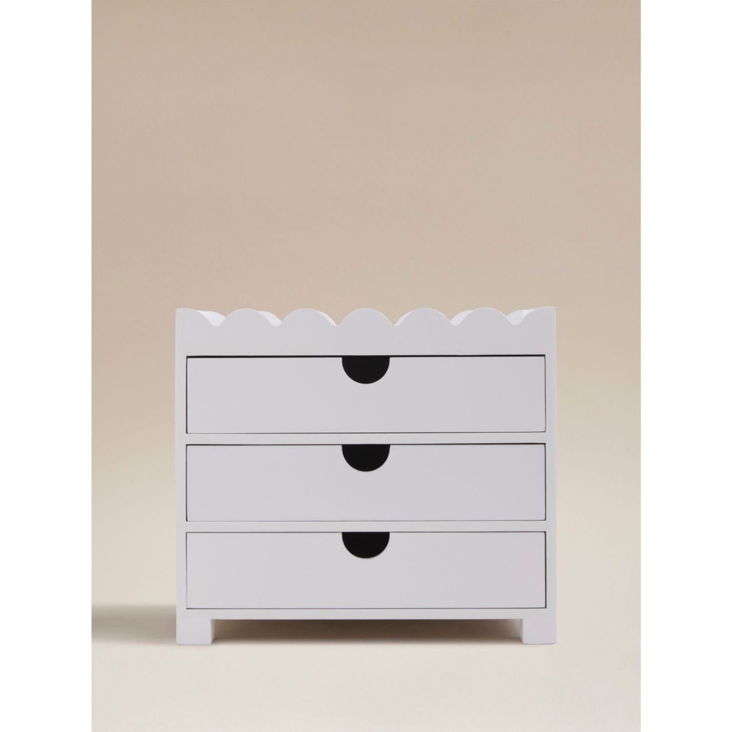 White scalloped storage box with three drawers - British product
