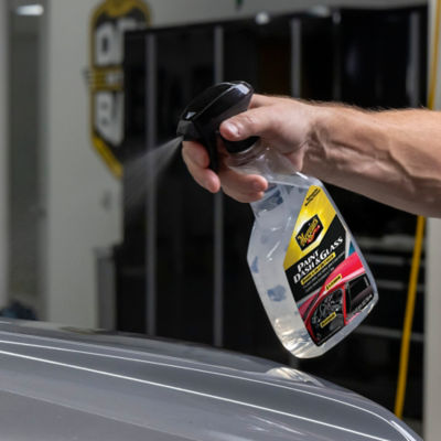 Meguiars Paint Dash and Glass detailer spray bottle, UK version