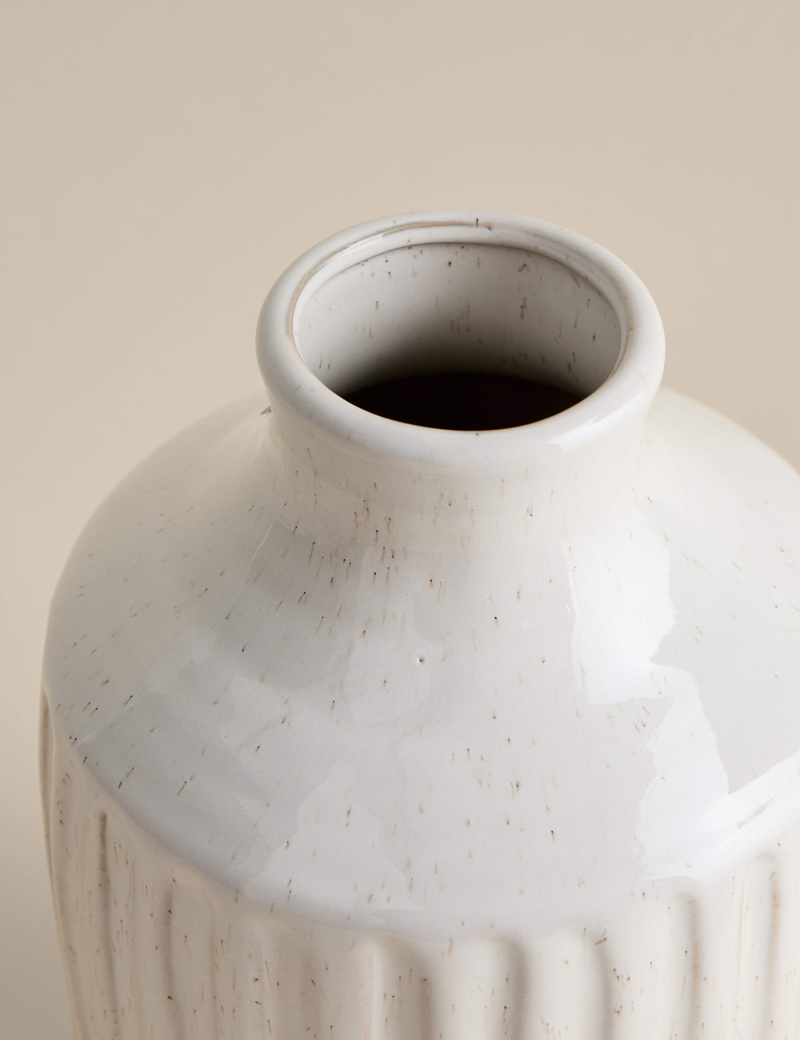 Tall ridged ceramic vase 30.2cm (British brand)