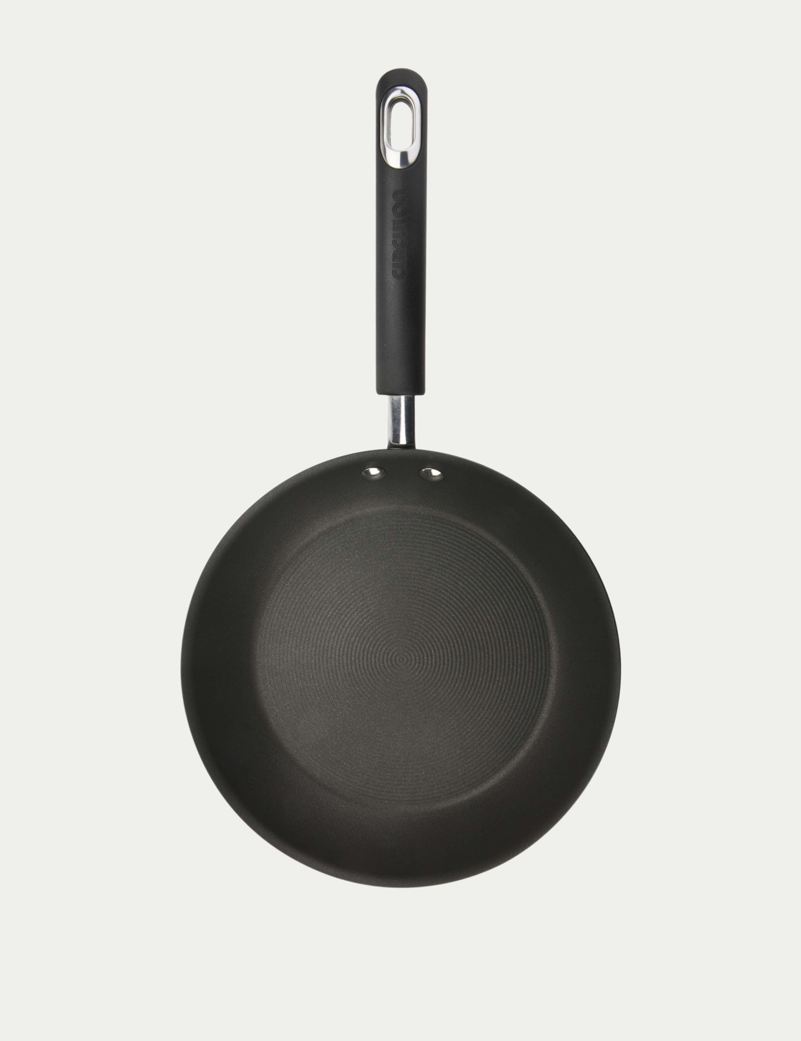 Total non-stick frying pan 22cm - British product