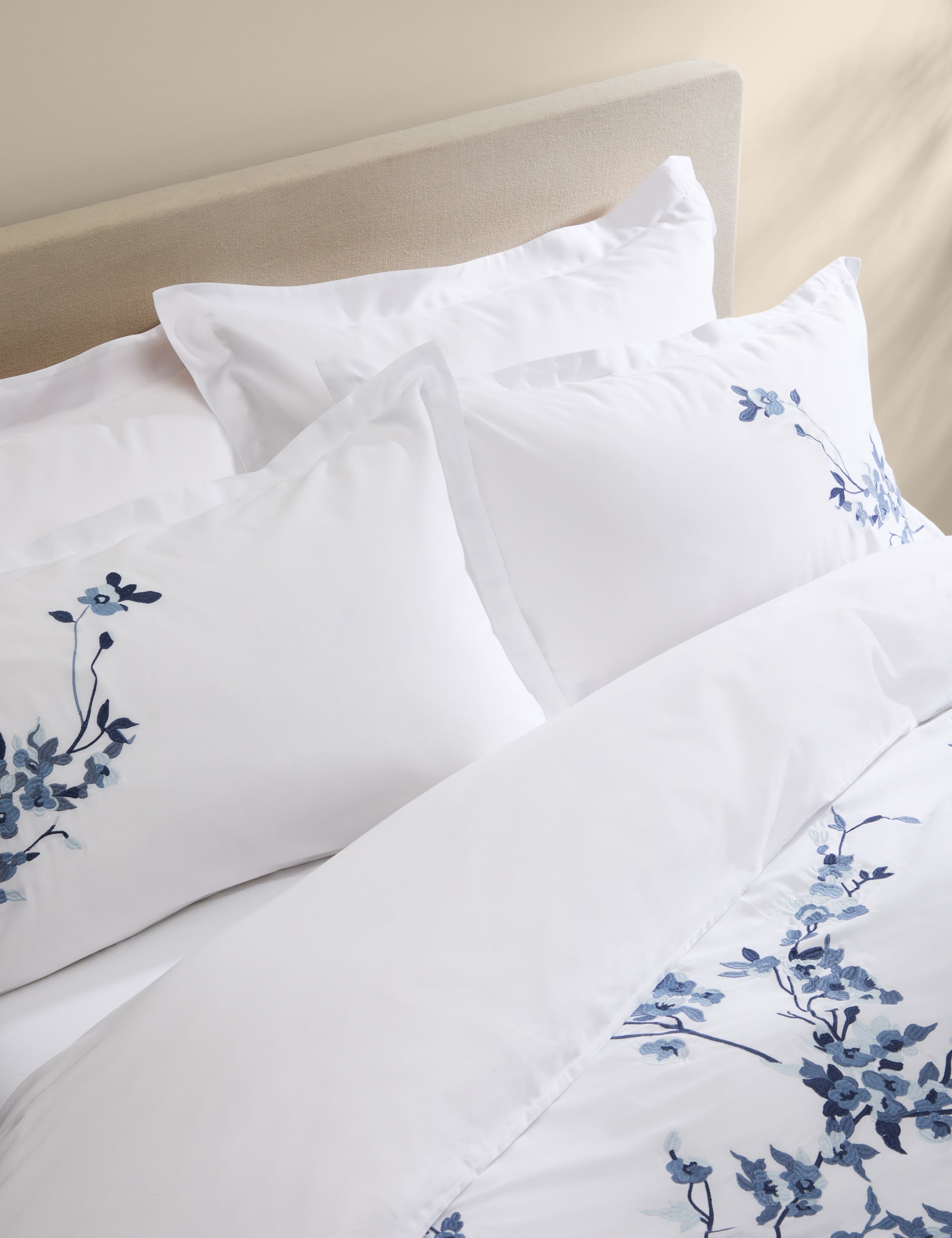 Trailing cherry blossom embroidered bedding set (British brand)