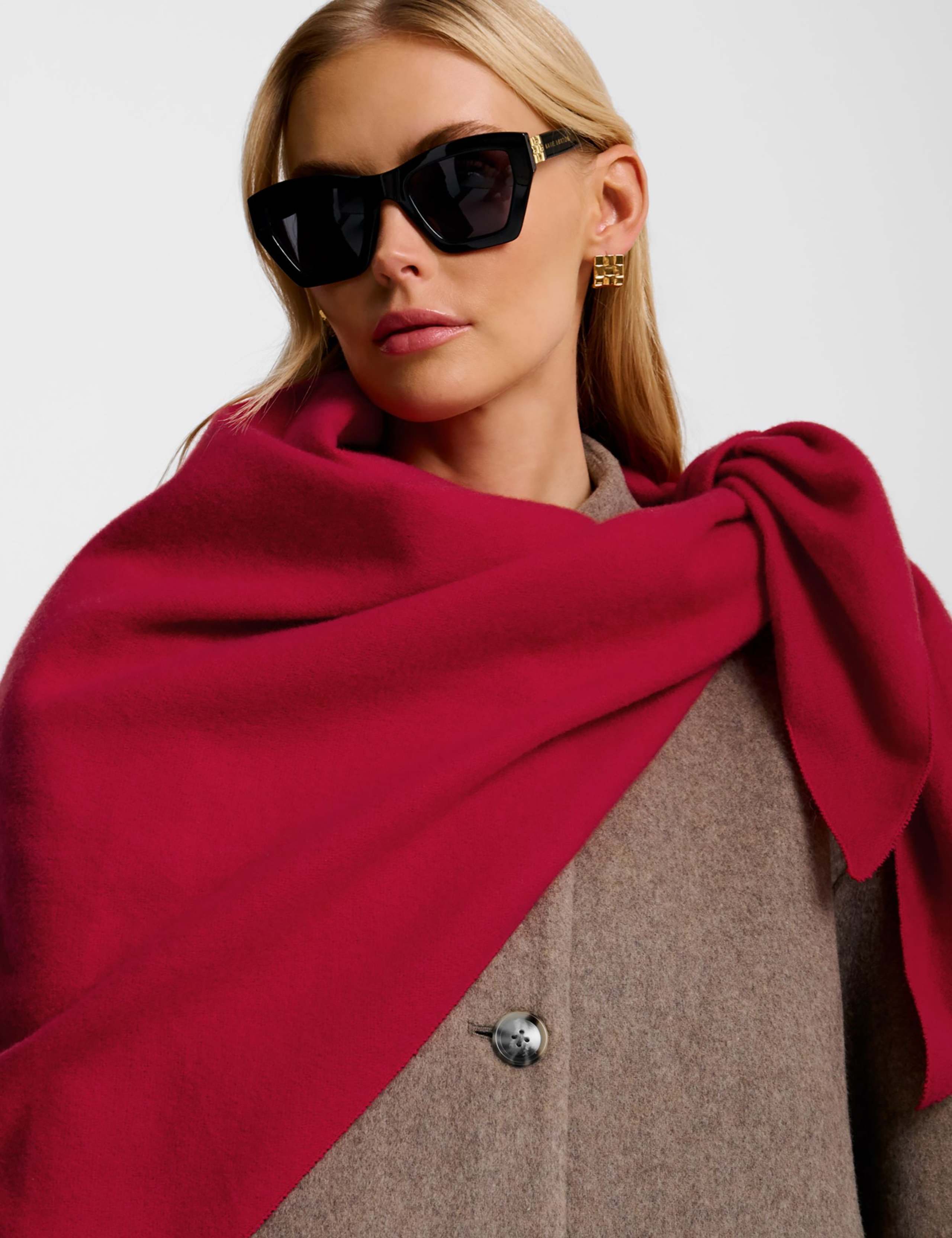 Katie Loxton triangle blanket scarf, UK version