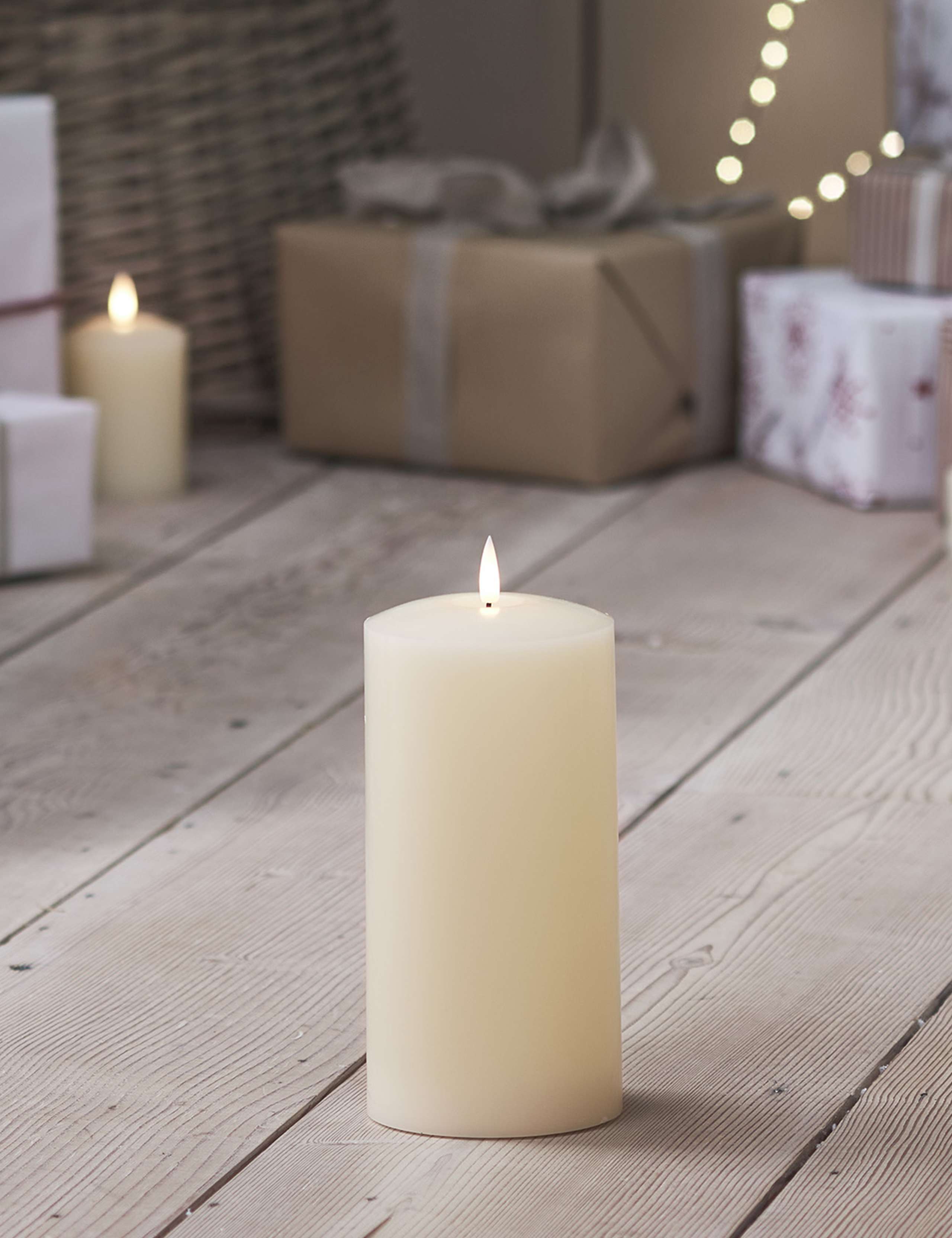 TruGlow wax chapel LED candle (British brand)