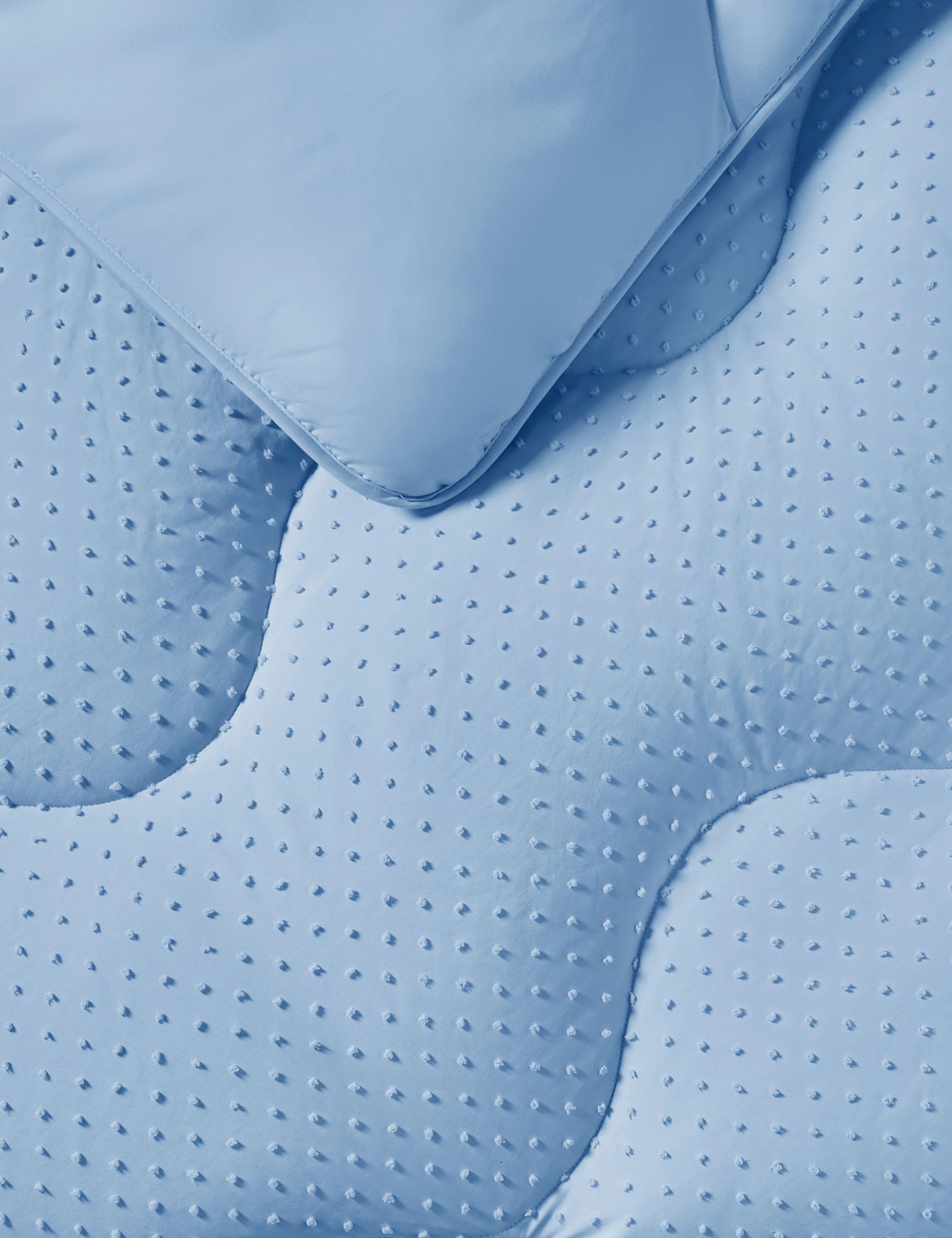 Night Lark Tufted Dots 4.5 Tog coverless duvet set (British brand)