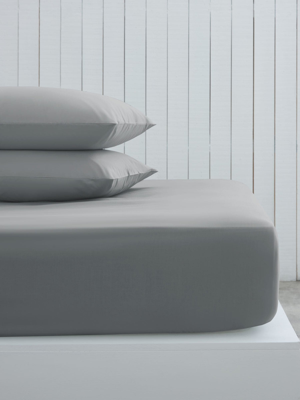 Grey cotton rich deep fitted bed sheet, UK version