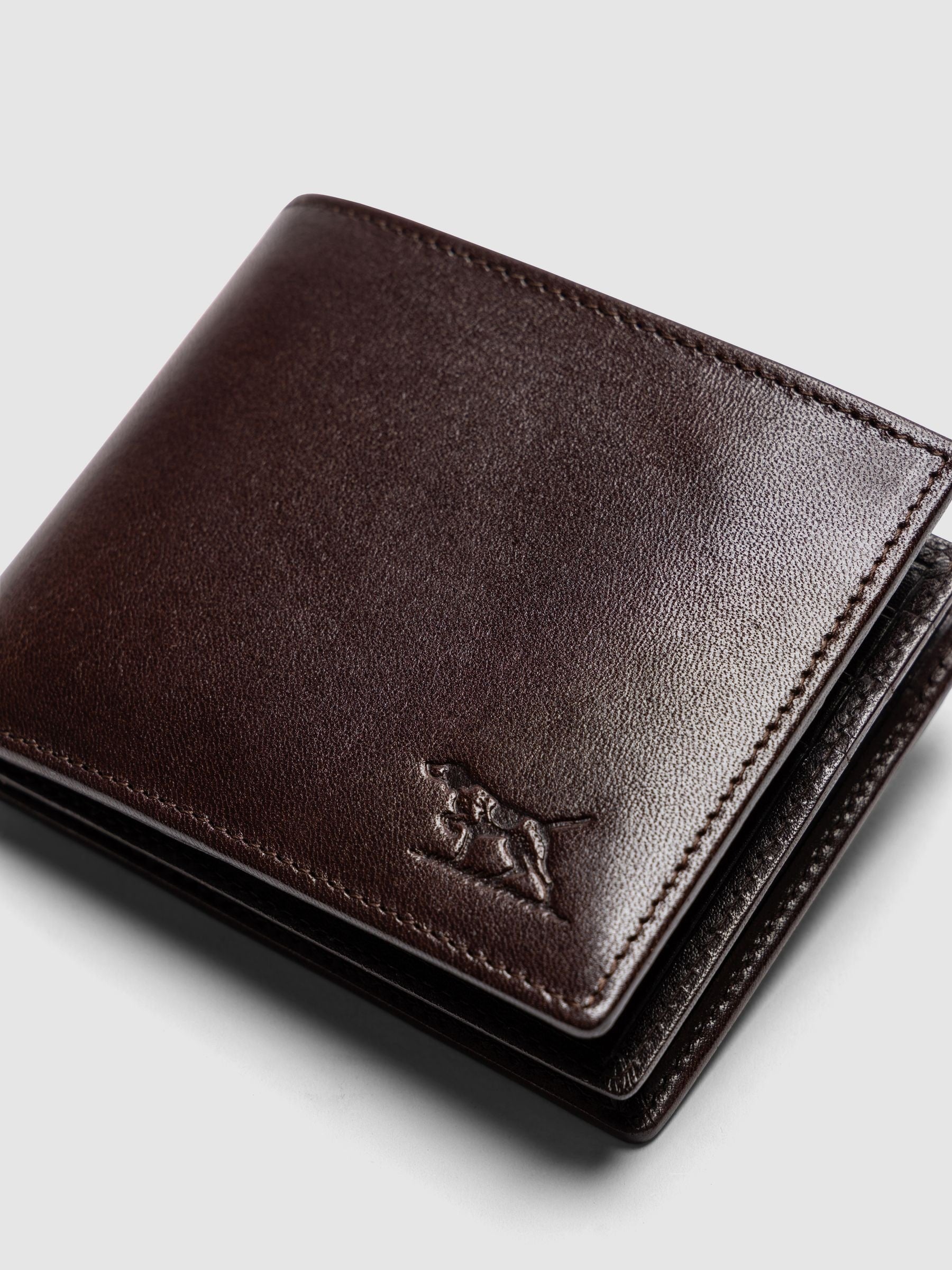 Rodd & Gunn Brown Wardville Pouch Wallet - British product