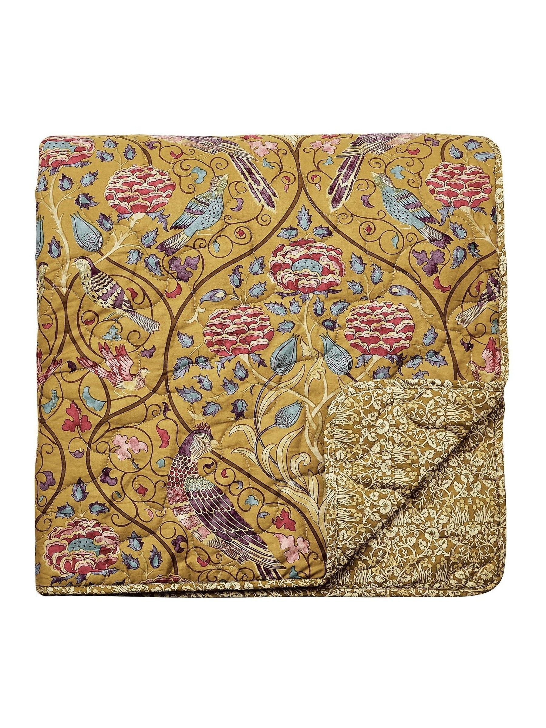 Morris & Co. saffron yellow quilted cotton throw 265x260cm - British product